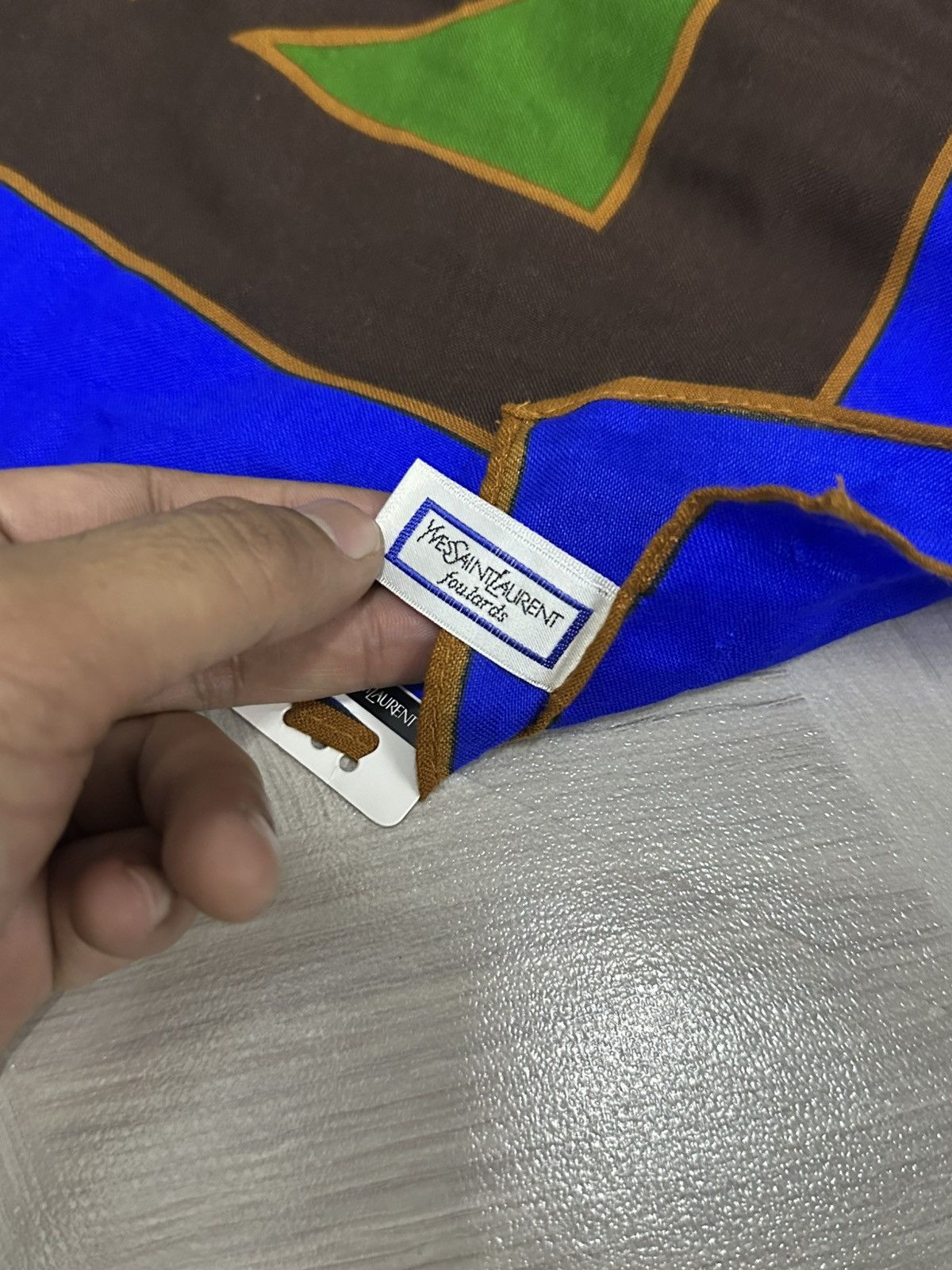 Yves Saint Laurent Vintage Yves Saint Laurent Fourlads Silk Scarves (Big Size) Size ONE SIZE - 4 Thumbnail