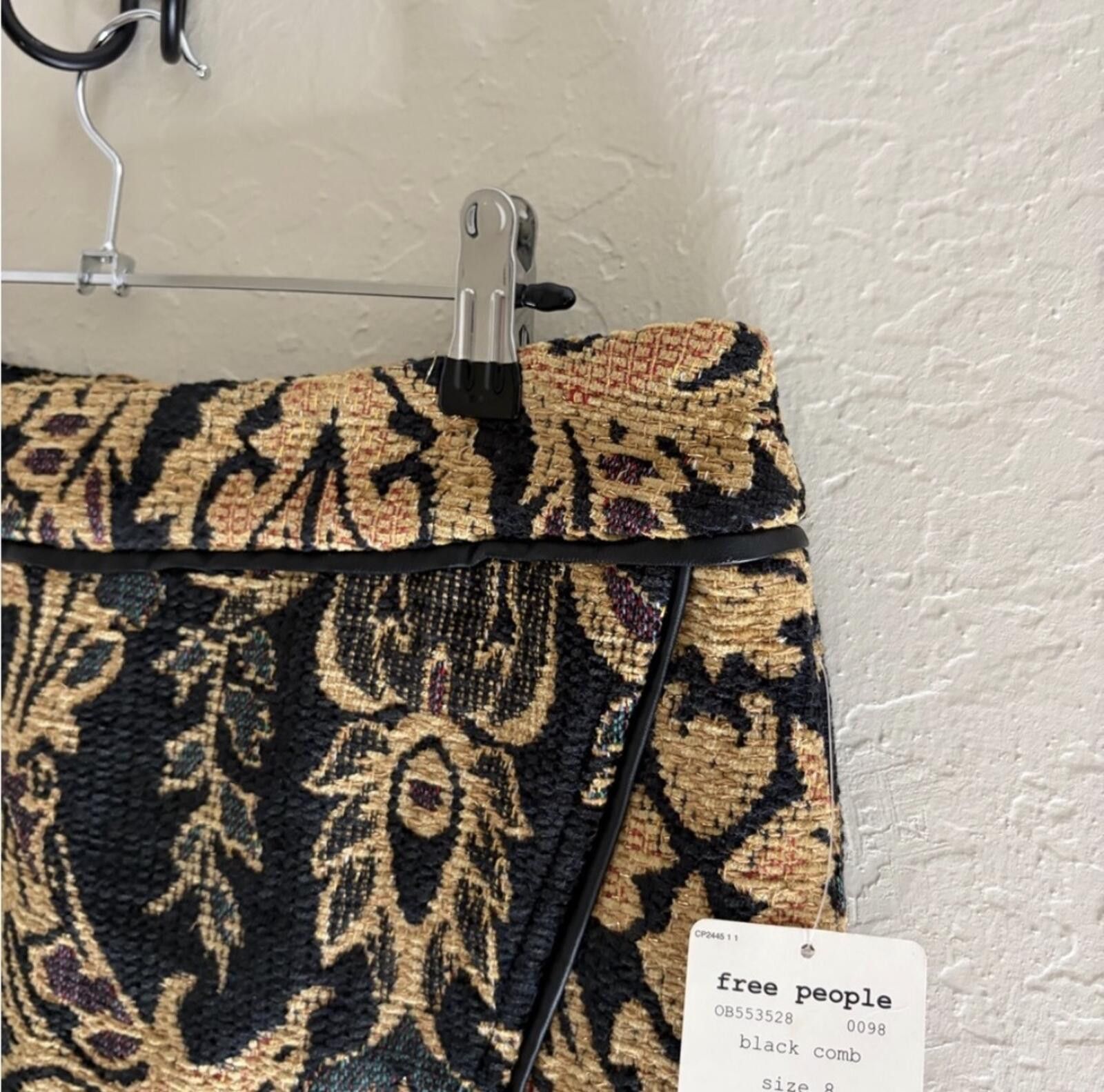 Free People New Free People Skirt Size 30" / US 8 / IT 44 - 4 Thumbnail
