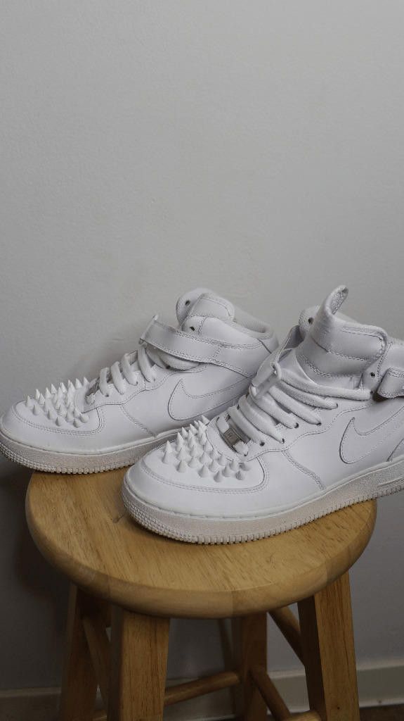 Nike Air Force 1 Custom High Top - White Spikes - 7 Youth P10007 Size US 7 / EU 40 - 5 Thumbnail