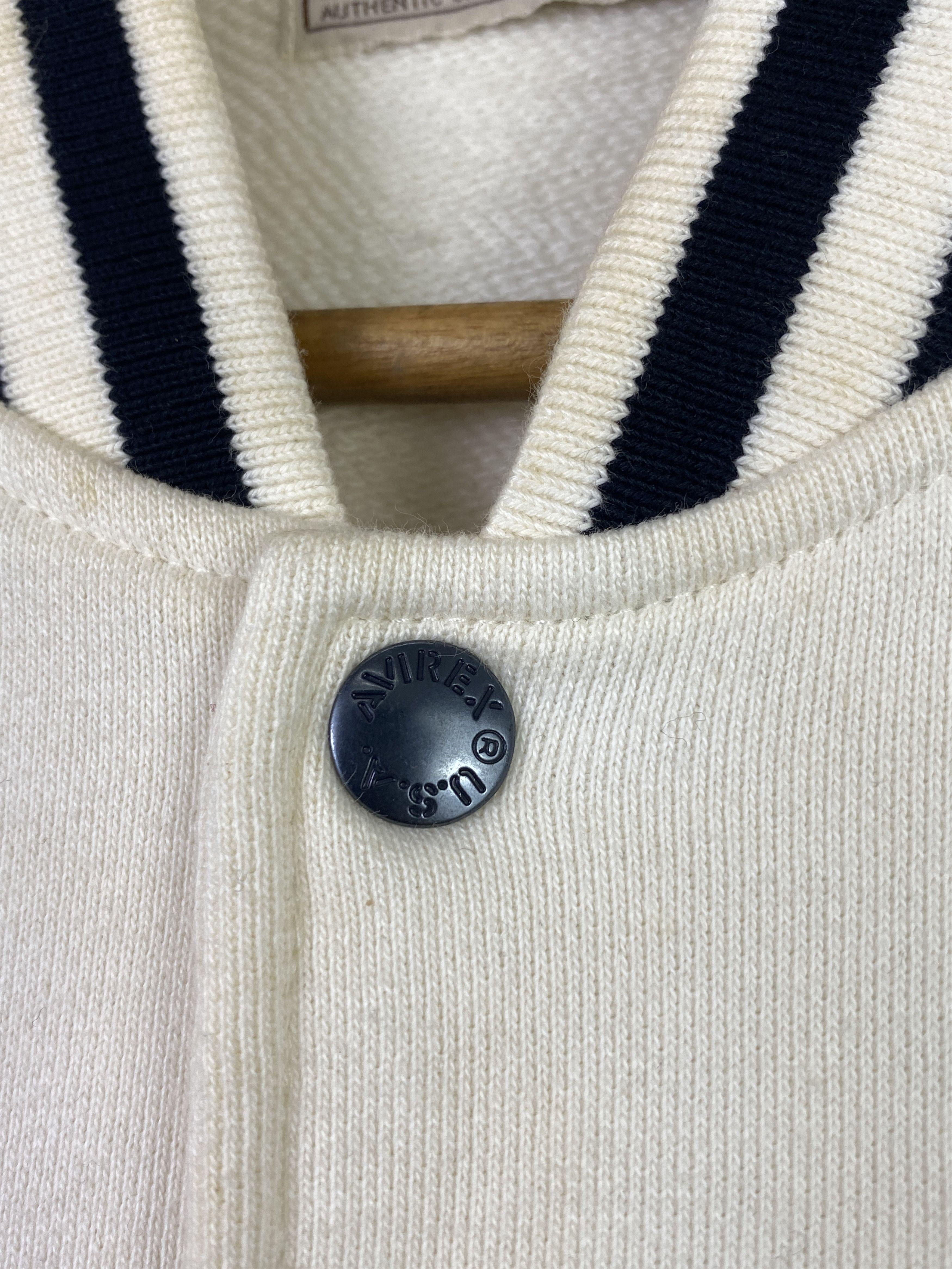 Avirex Vintage Avirex Embroidered Wording Button Up Jacket SH0391 Size US L / EU 52-54 / 3 - 14 Thumbnail