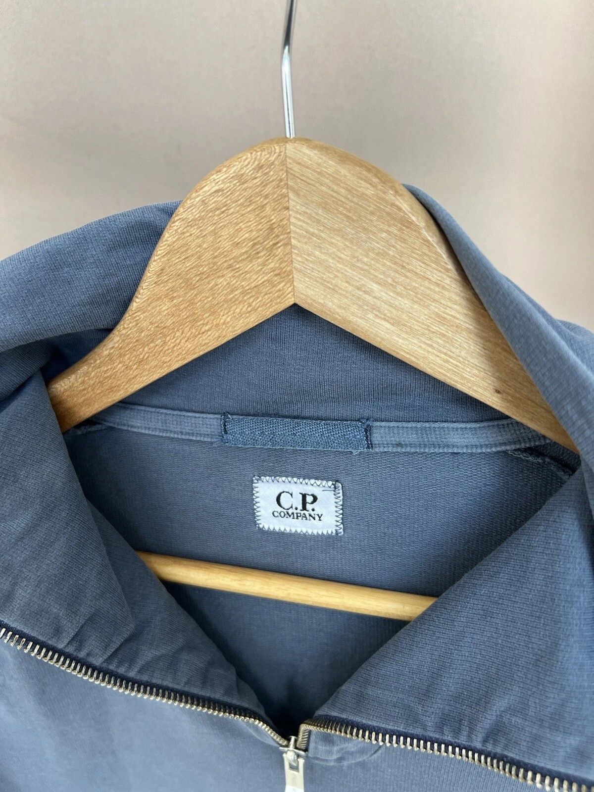 C.P. Company C.P. Company Embroidered Sleeve Logo Sweatshirt Mens Size M Size US M / EU 48-50 / 2 - 7 Thumbnail