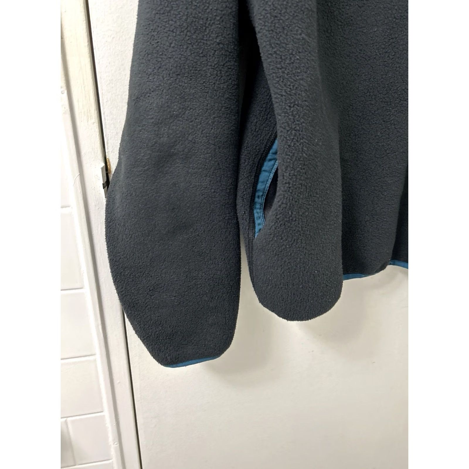 Vintage LL Bean Classic Fleece Pullover Sweater Unisex Adults Large Gray Mock Neck Logo 4-Snap Placket Pullover Outdoor Casual All Seasons 522444 Size L / US 10 / IT 46 - 5 Thumbnail