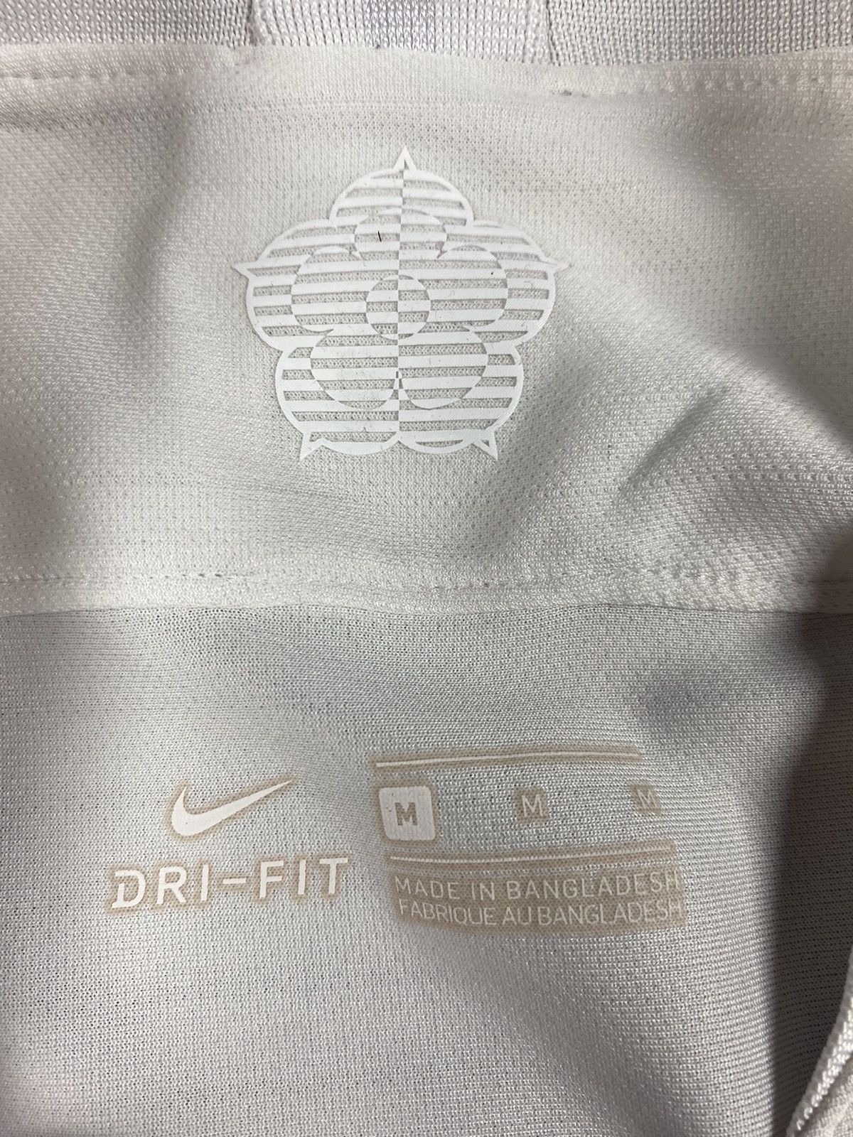 Nike Nike England Soccer Jersey Tee T Shirt Size M Size US M / EU 48-50 / 2 - 10 Thumbnail