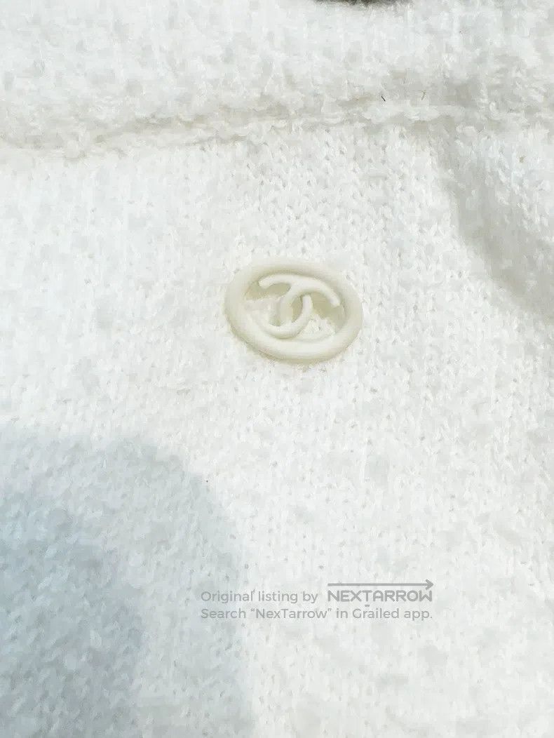 Chanel Chanel 19P early spring white three-dimensional flower hal Size 42" / US 20 - 5 Thumbnail