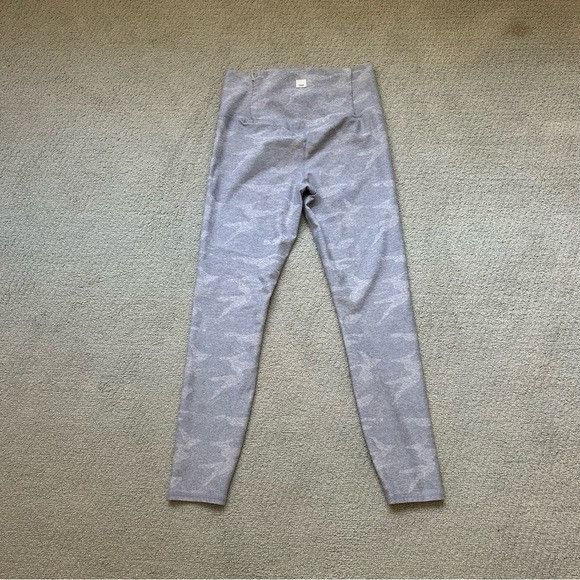 Vuori Vuori Clean Elevation Leggings Pale Heather Camo Women's Med Size 28" / US 6 / IT 42 - 12 Thumbnail