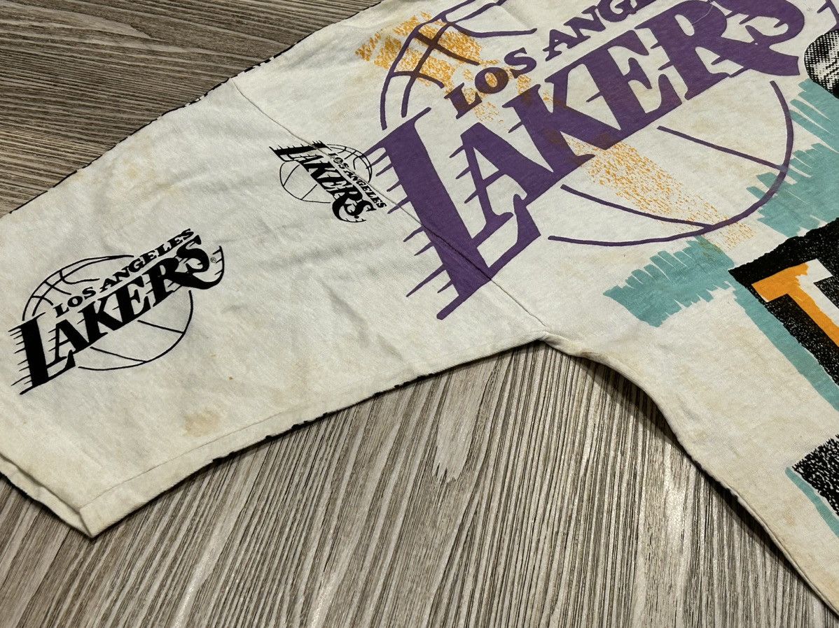NBA × Vintage *RARE* Vintage L.A Lakers Magic Johnson AOP (Single Stitch) Size US XL / EU 56 / 4 - 3 Thumbnail