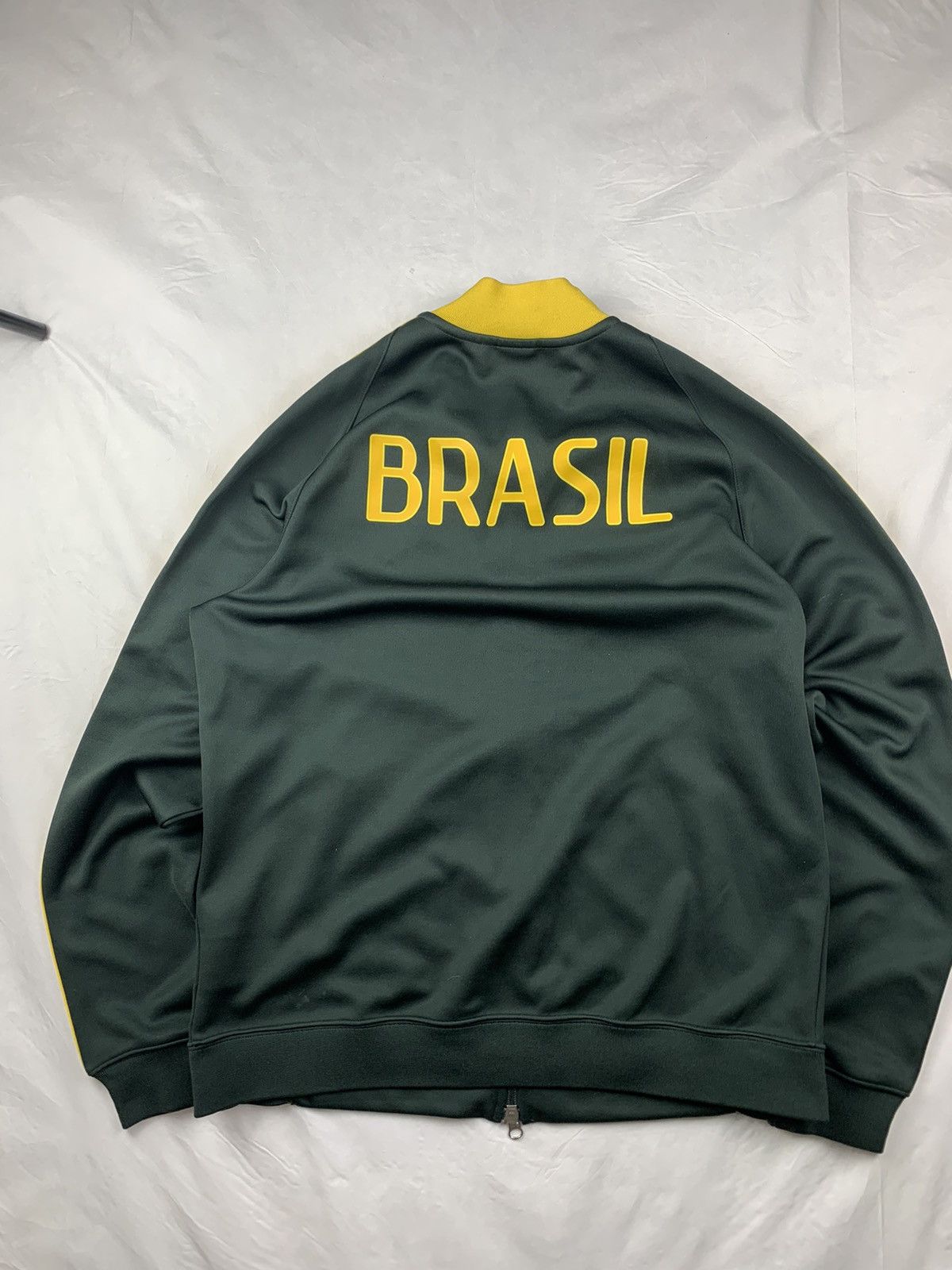 Nike Vintage Nike Brasil Football Soccer Track Jacket Size US L / EU 52-54 / 3 - 8 Thumbnail