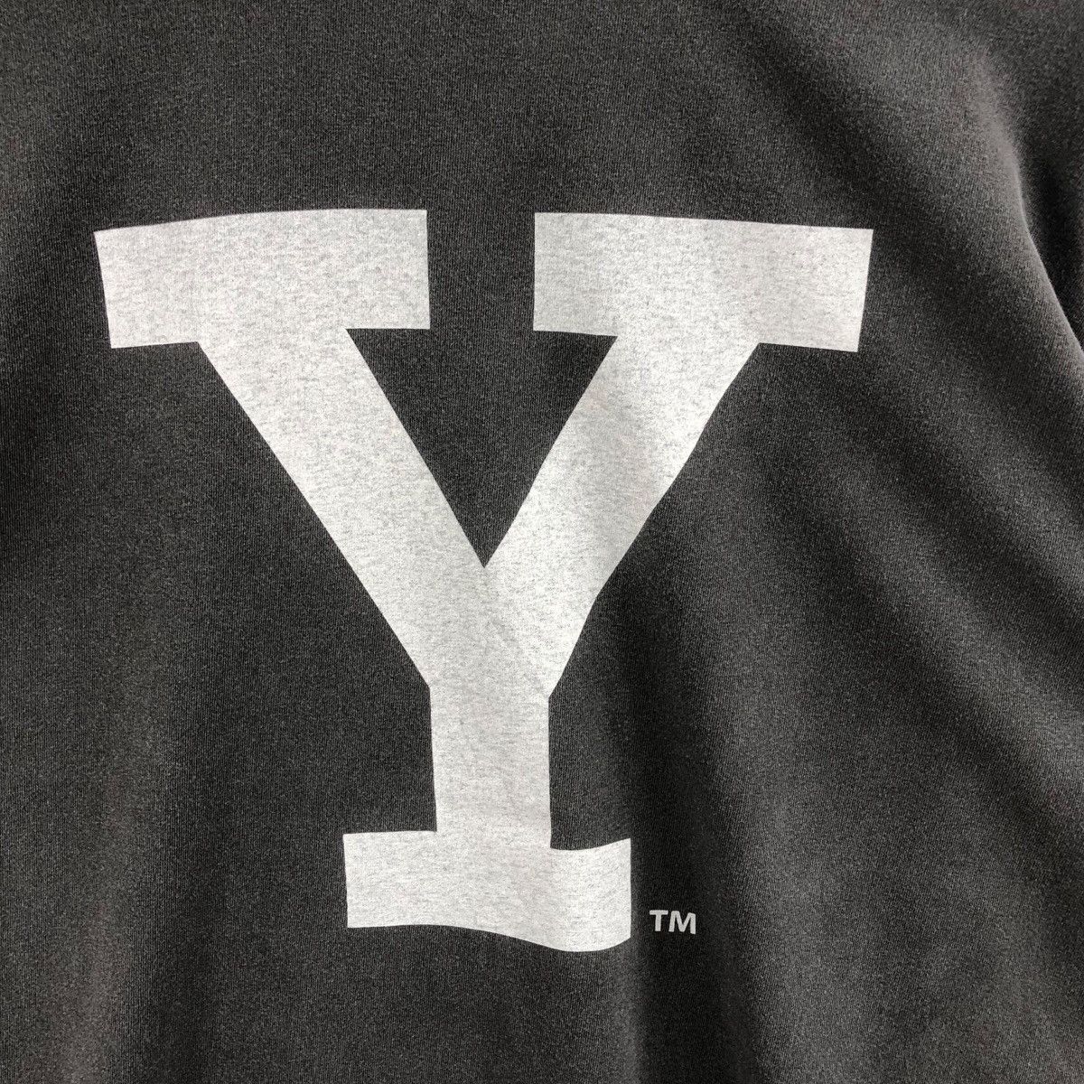 Vintage Pick!! Vtg YALE UNIVERSITY Long Sleeve Tshirt Size US XXL / EU 58 / 5 - 11 Thumbnail