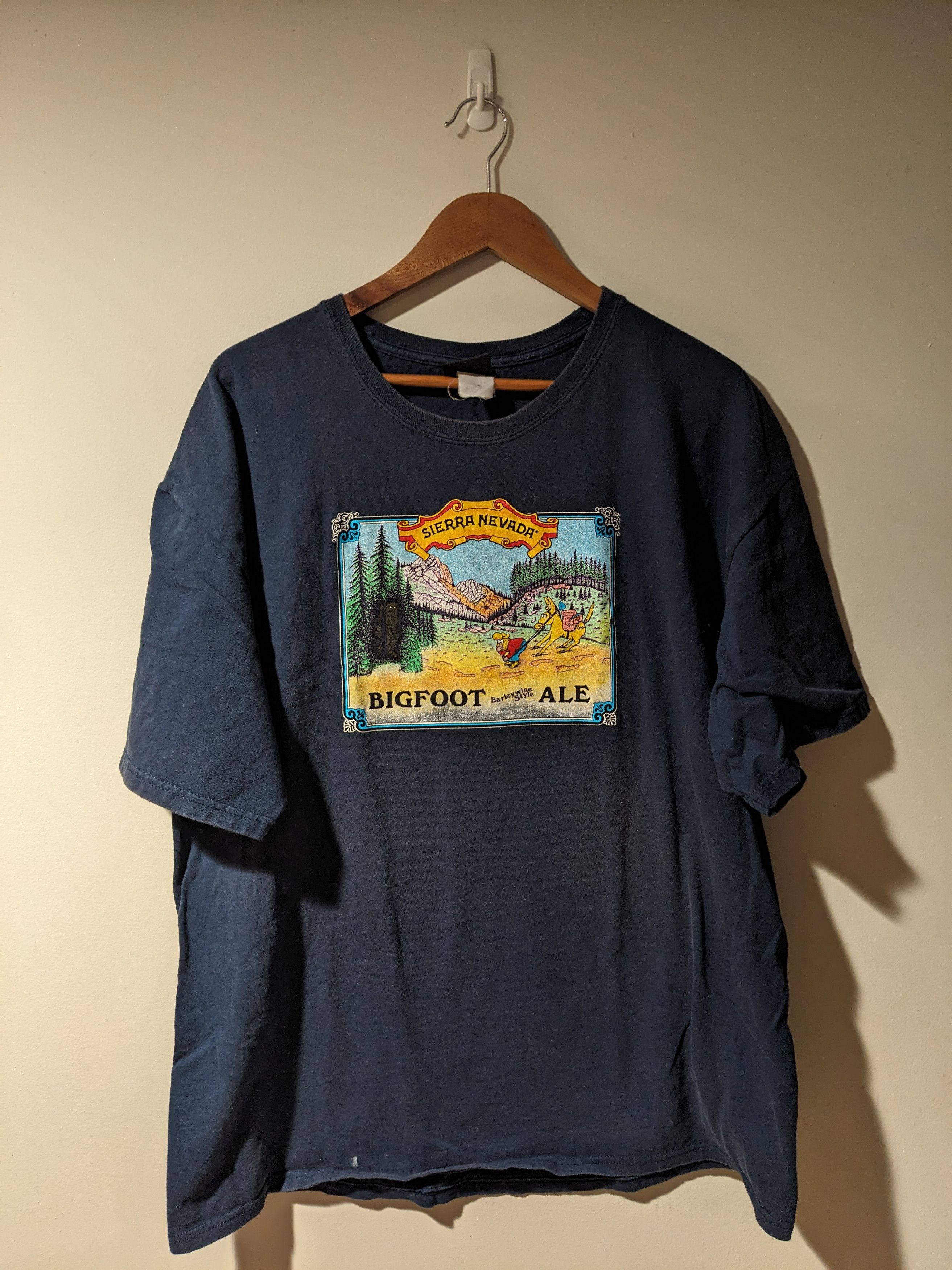 Vintage Vintage Y2K Bigfoot Ale Barleywine Style Sierra T-Shirt Size US XL / EU 56 / 4 - 1 Thumbnail