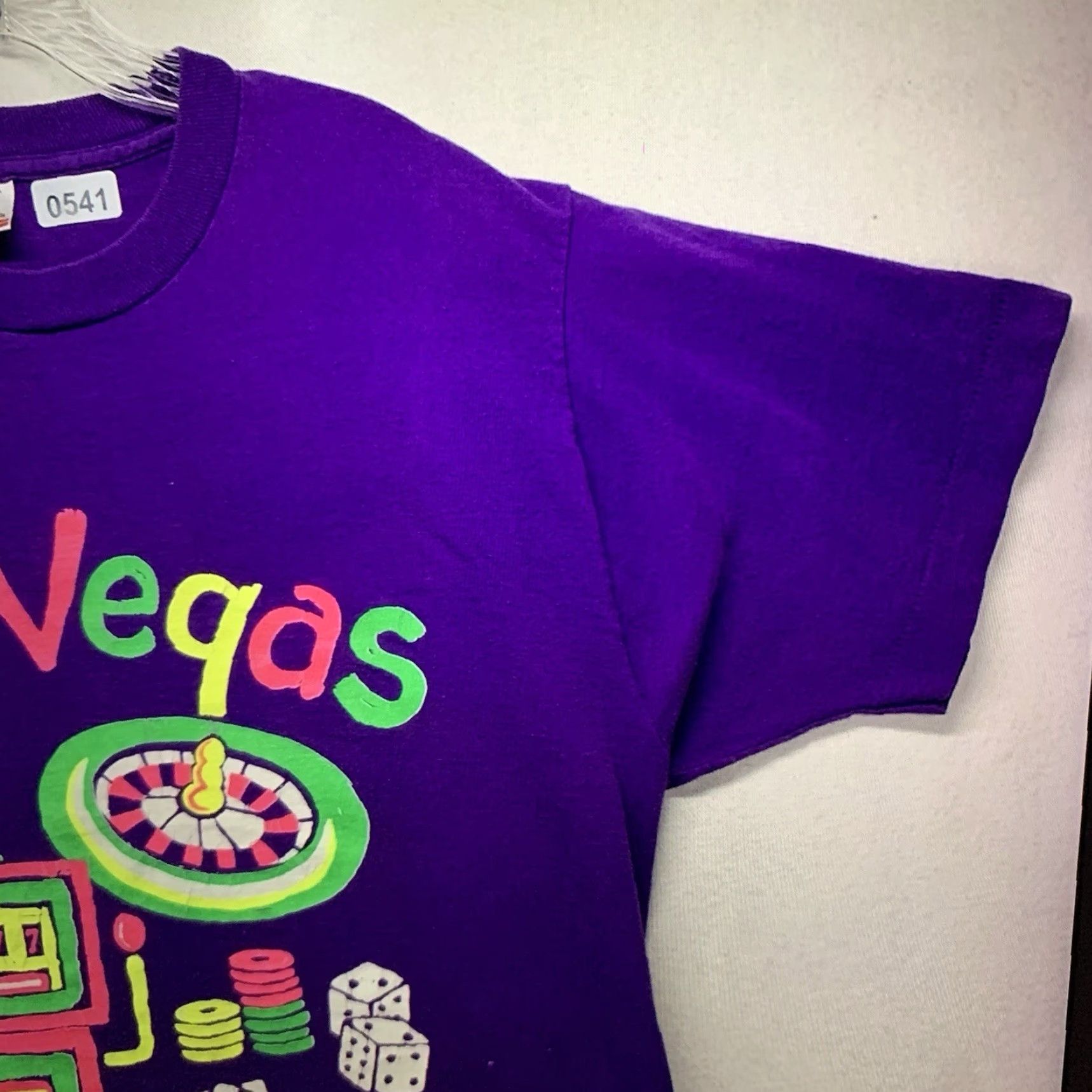 Fruit Of The Loom VINTAGE Fruit of the Loom T-Shirt Unisex Adults XL Short Sleeve Graphic Print 90s Las Vegas Purple Size US XL / EU 56 / 4 - 6 Thumbnail