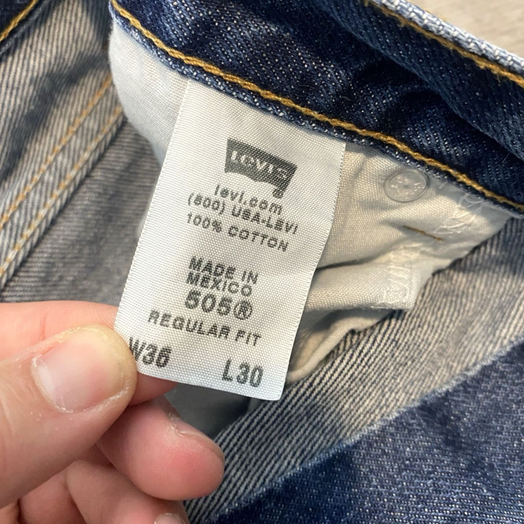 Levi's Vtg Levi'S 505 Jeans Mens 36x30 Straight Distressed Denim 90s Y2K Faded Blue - Quick Sale Size US 36 / EU 52 - 6 Thumbnail