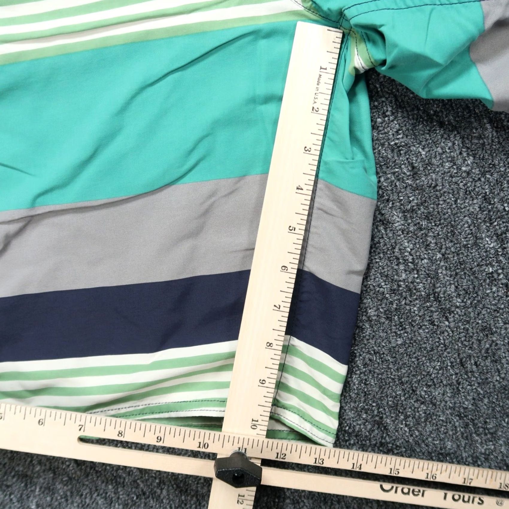 Patagonia Patagonia Board Shorts Mens 34 Gray Blue Wavefarer Striped Zip Pocket Swim Size US 34 / EU 50 - 7 Thumbnail