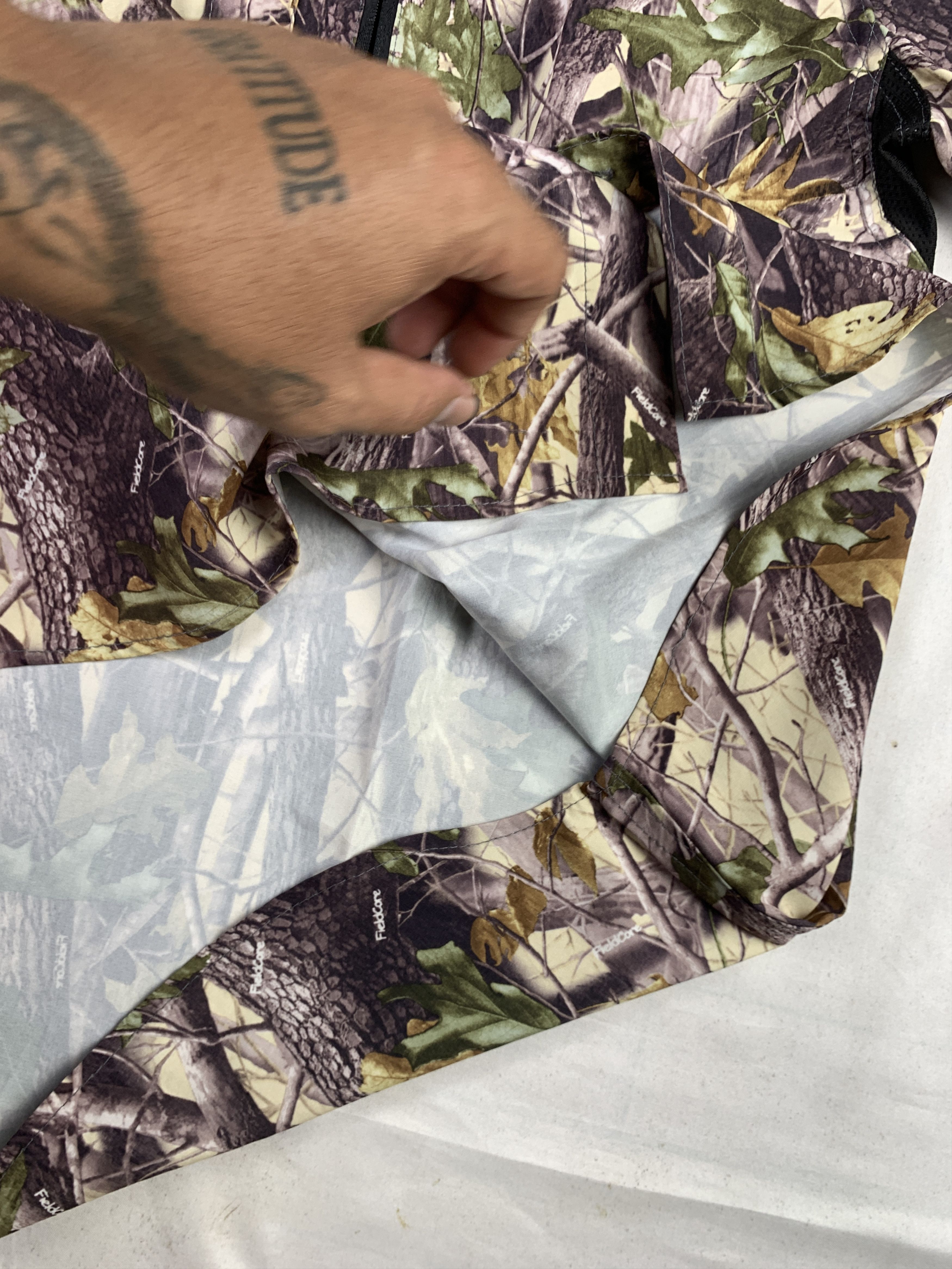 Japanese Brand Fieldcore Hunting Realtree Camo Vent Outdoor Shirt (L) Size US L / EU 52-54 / 3 - 8 Thumbnail