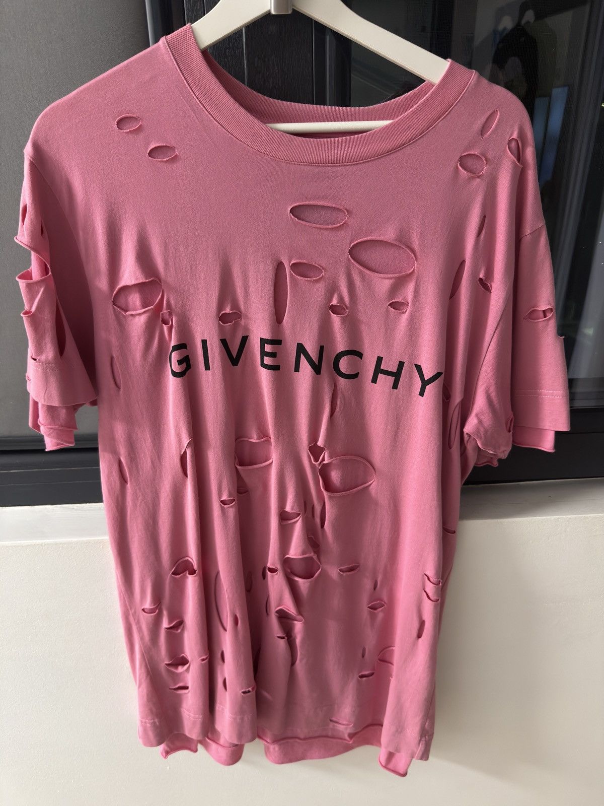 Givenchy Givenchy Oversize Distressed T-shirt Pink Size US XXS / EU 40 - 1 Thumbnail