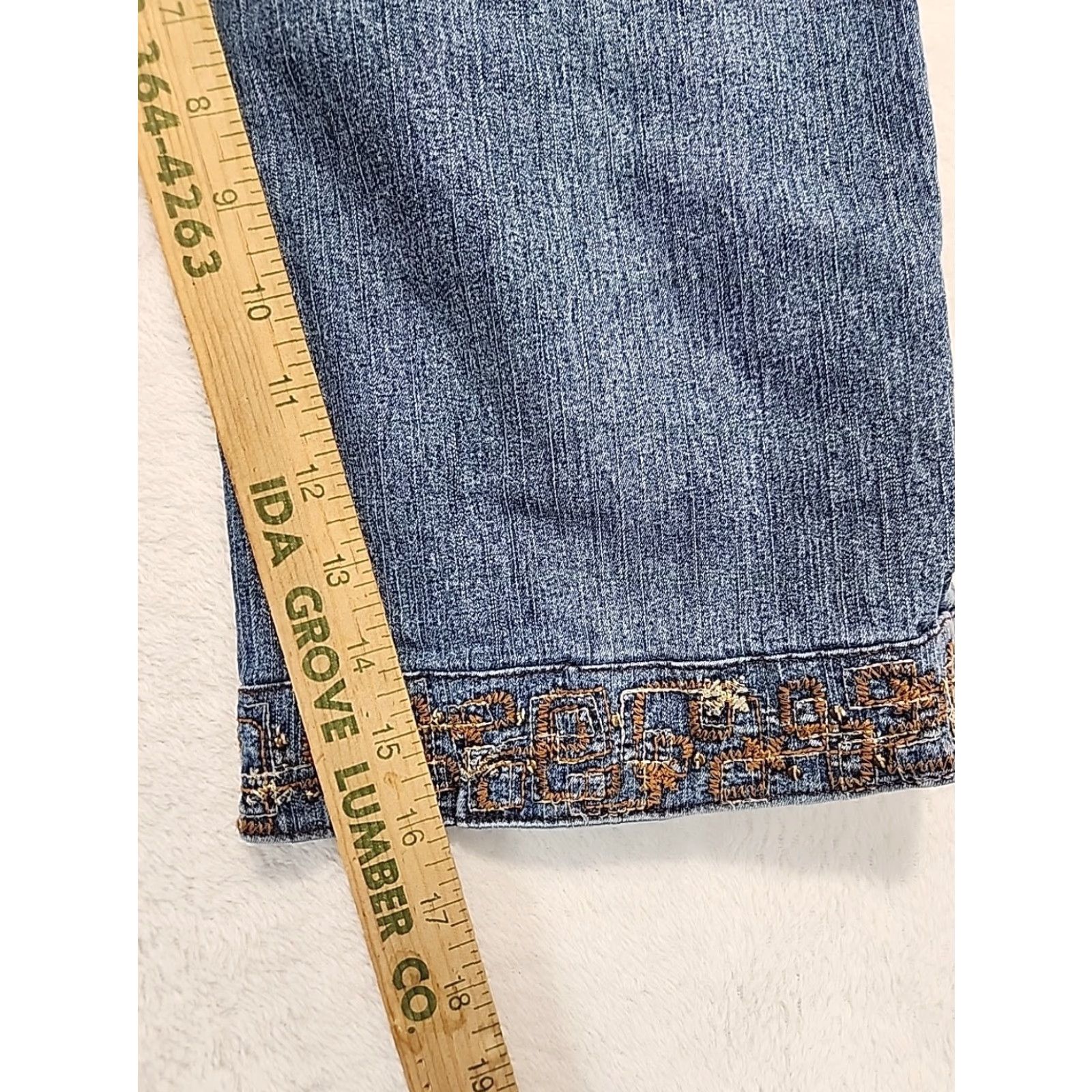 Vintage VINTAGE Ruby Rd. Womens Jeans Capri Cropped Embroidered 16P Medium Wash Blue 5-Pocket Zip Regular Petite Womens Size 32" / US 10 / IT 46 - 7 Thumbnail