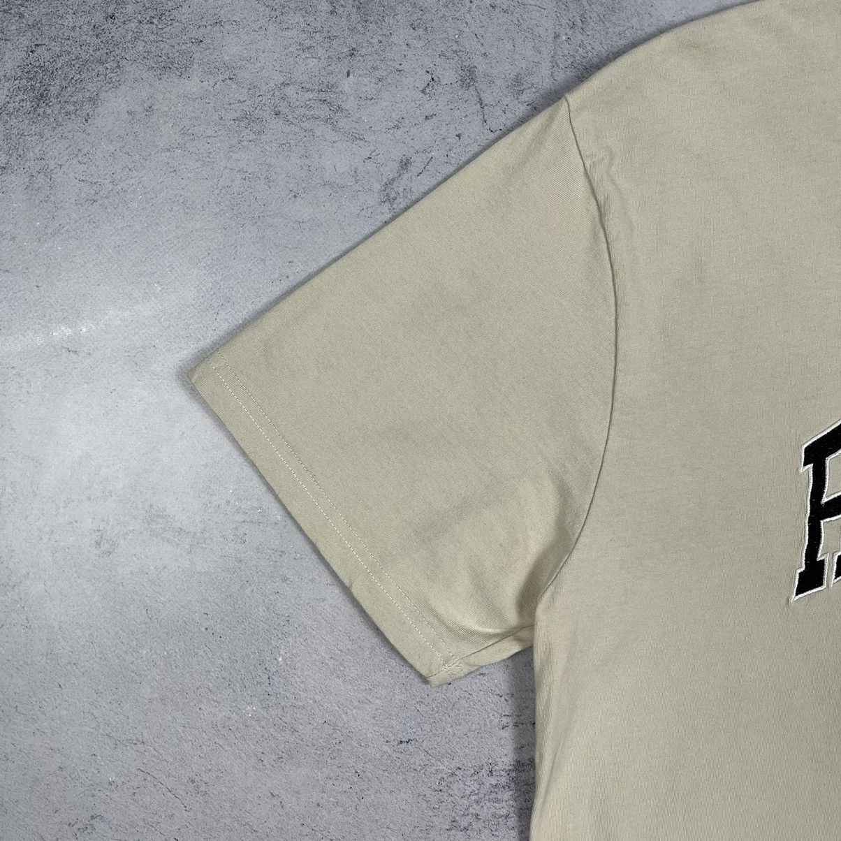 Represent Clo. Represent clo. big embroidered logo tee Size US L / EU 52-54 / 3 - 12 Thumbnail