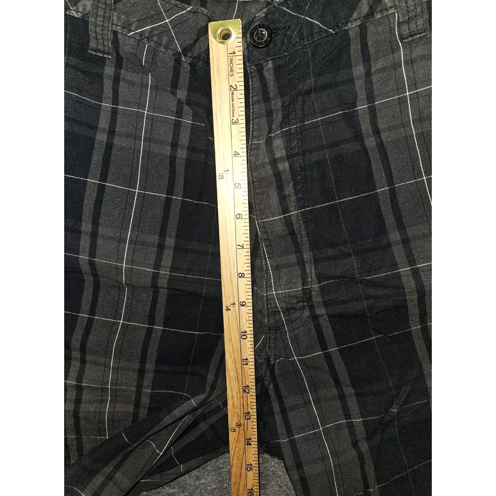 Wrangler Wrangler Cargo Shorts Mens 40 Gray Plaid 100% Cotton Utility Pockets Casual Size US 40 / EU 56 - 4 Thumbnail