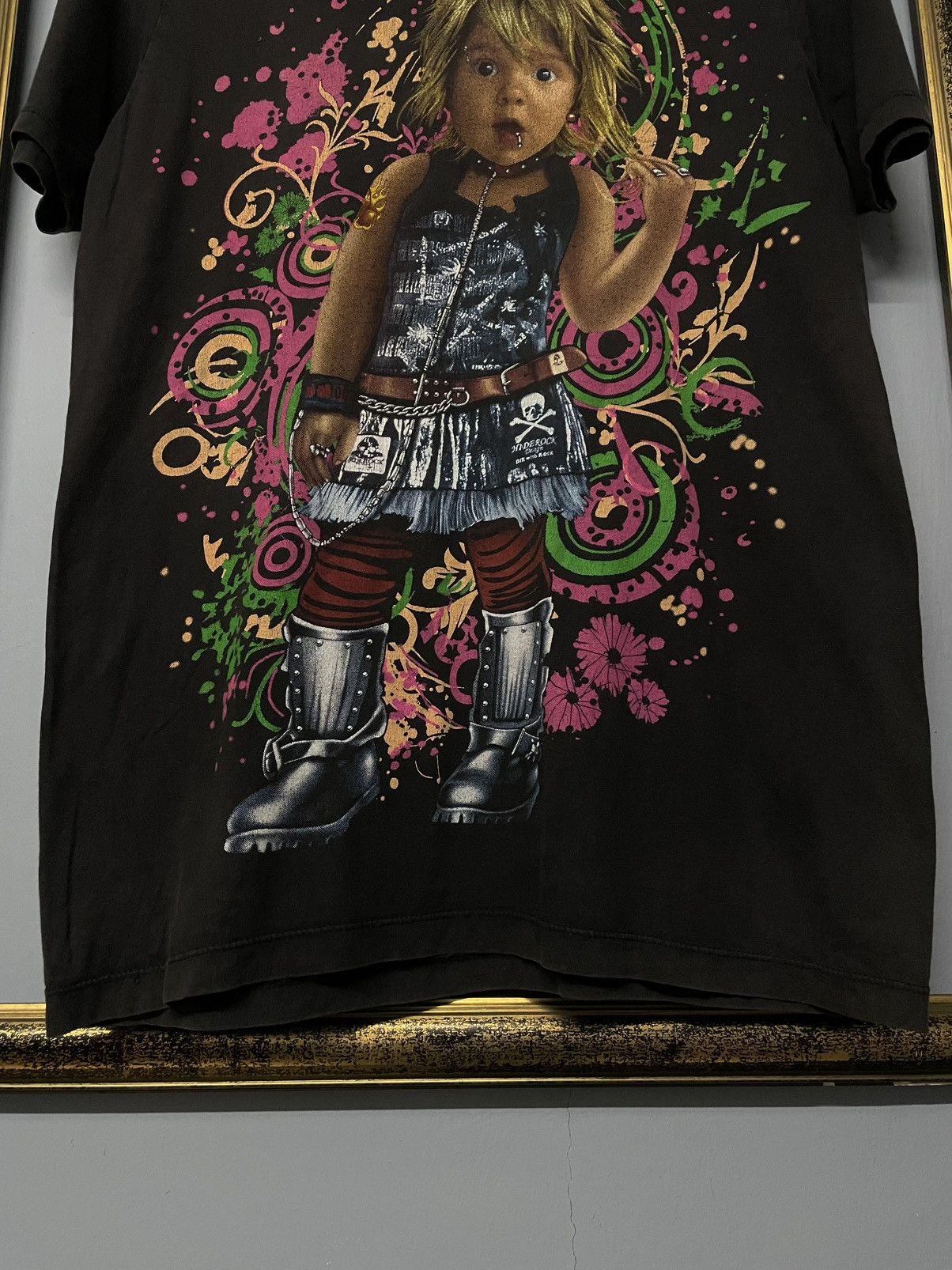 Vintage 1990s Punk Not Dead Girl Mass Media Sunfaded Tshirt Short Sleeve T Shirts