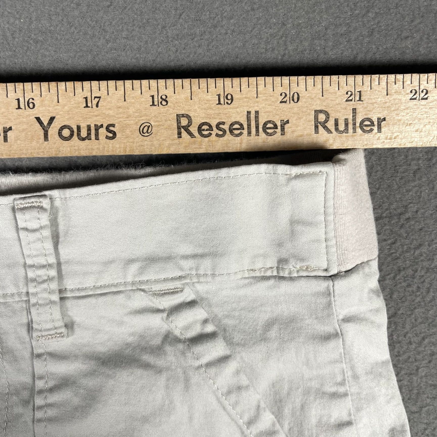 Lee Lee Shorts Womens 6 White Relaxed Fit Pockets Lightweight Cotton Casual Summer - 6 Size 28" / US 6 / IT 42 - 6 Thumbnail