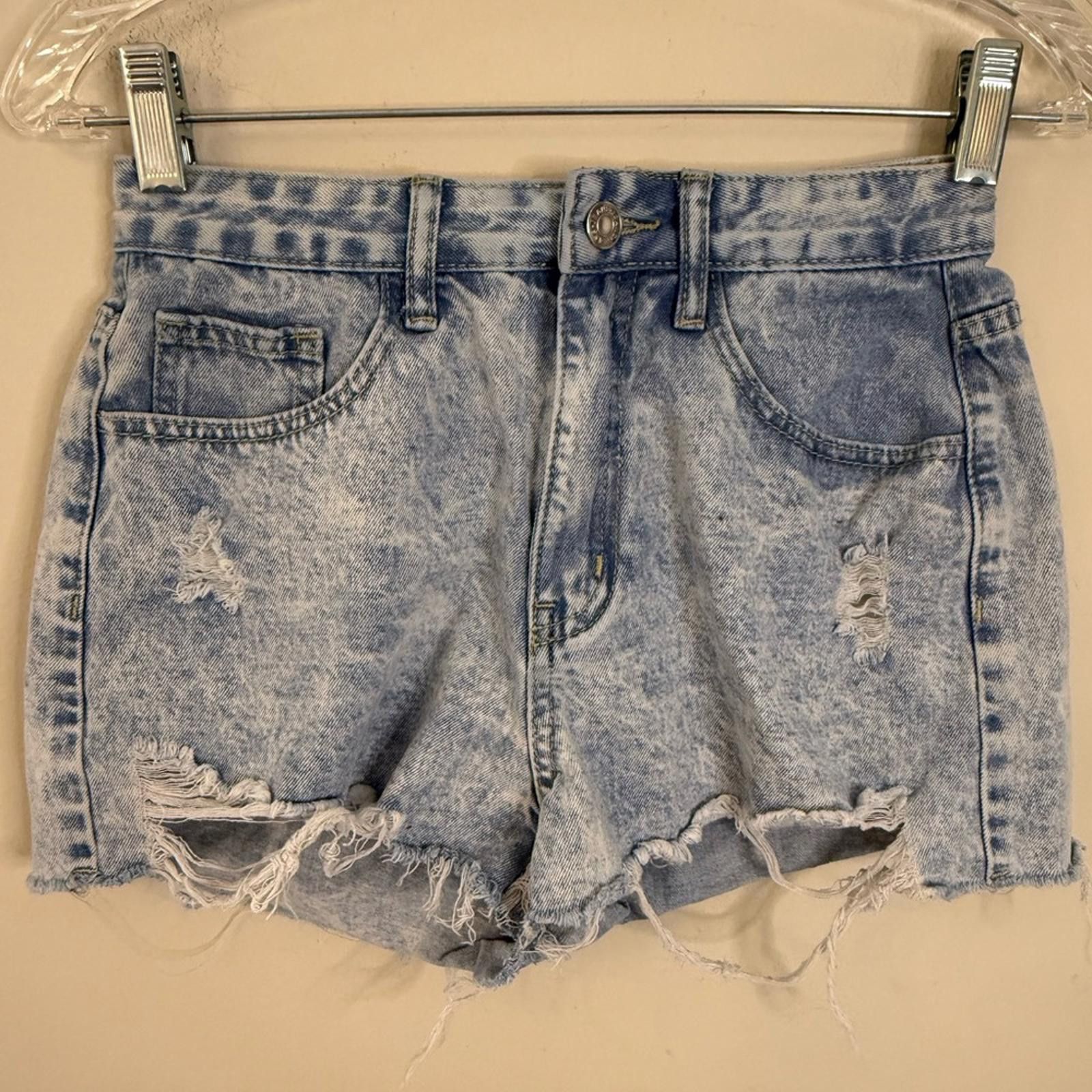 Shein Shein cutoff lightweight denim jean shorts SZ 26” waist Size 26" / US 2 / IT 38 - 1 Thumbnail