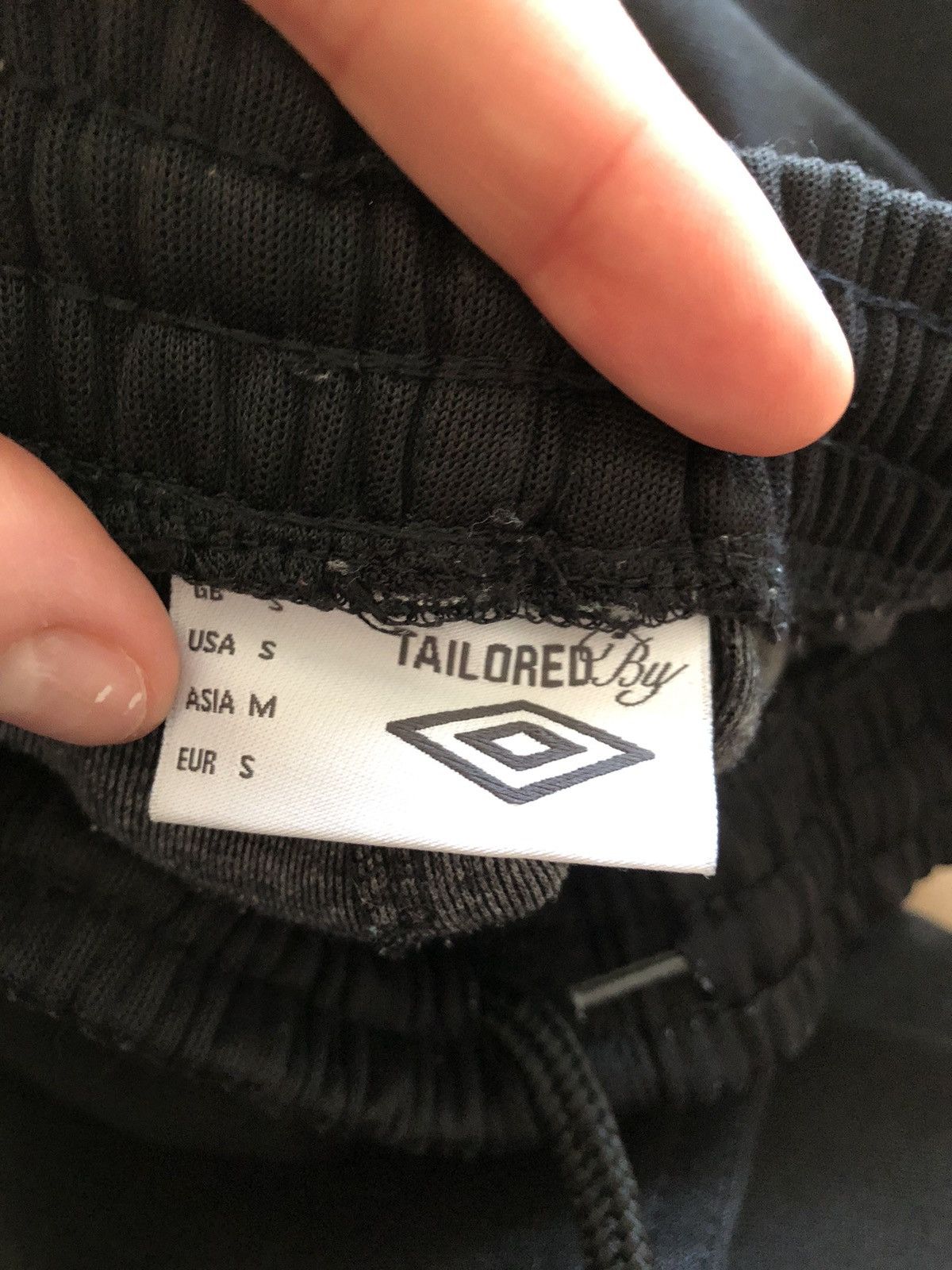 Umbro × Vintage UMBRO ATHLETICS CLASSIC SPORT SWEATPANTS JOGGERS Size US 30 / EU 46 - 4 Thumbnail