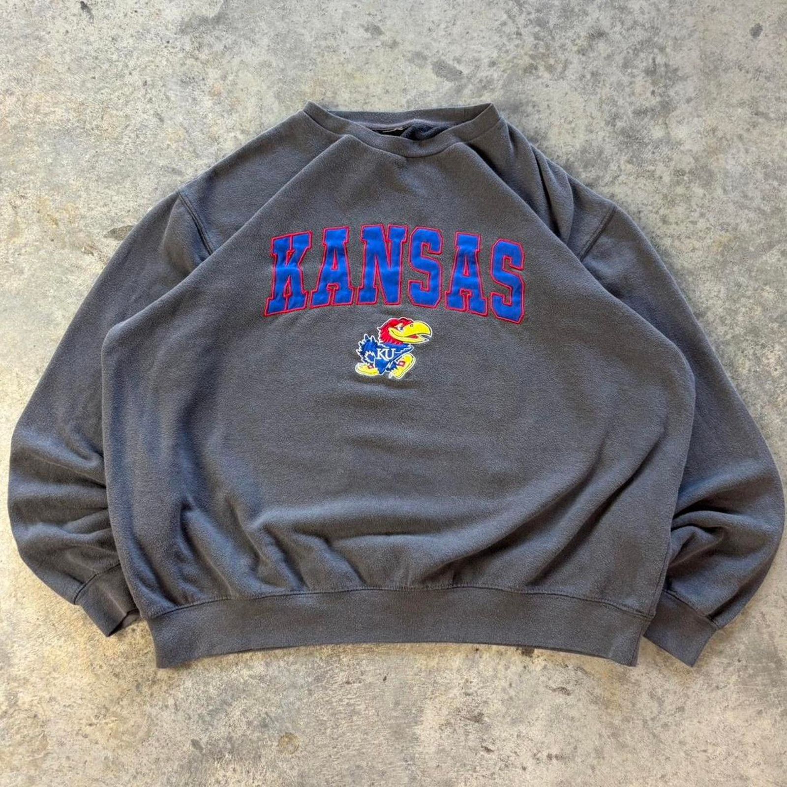 Vintage 90s University Of Kansas Embroidered Crewneck Size US L / EU 52-54 / 3 - 1 Thumbnail