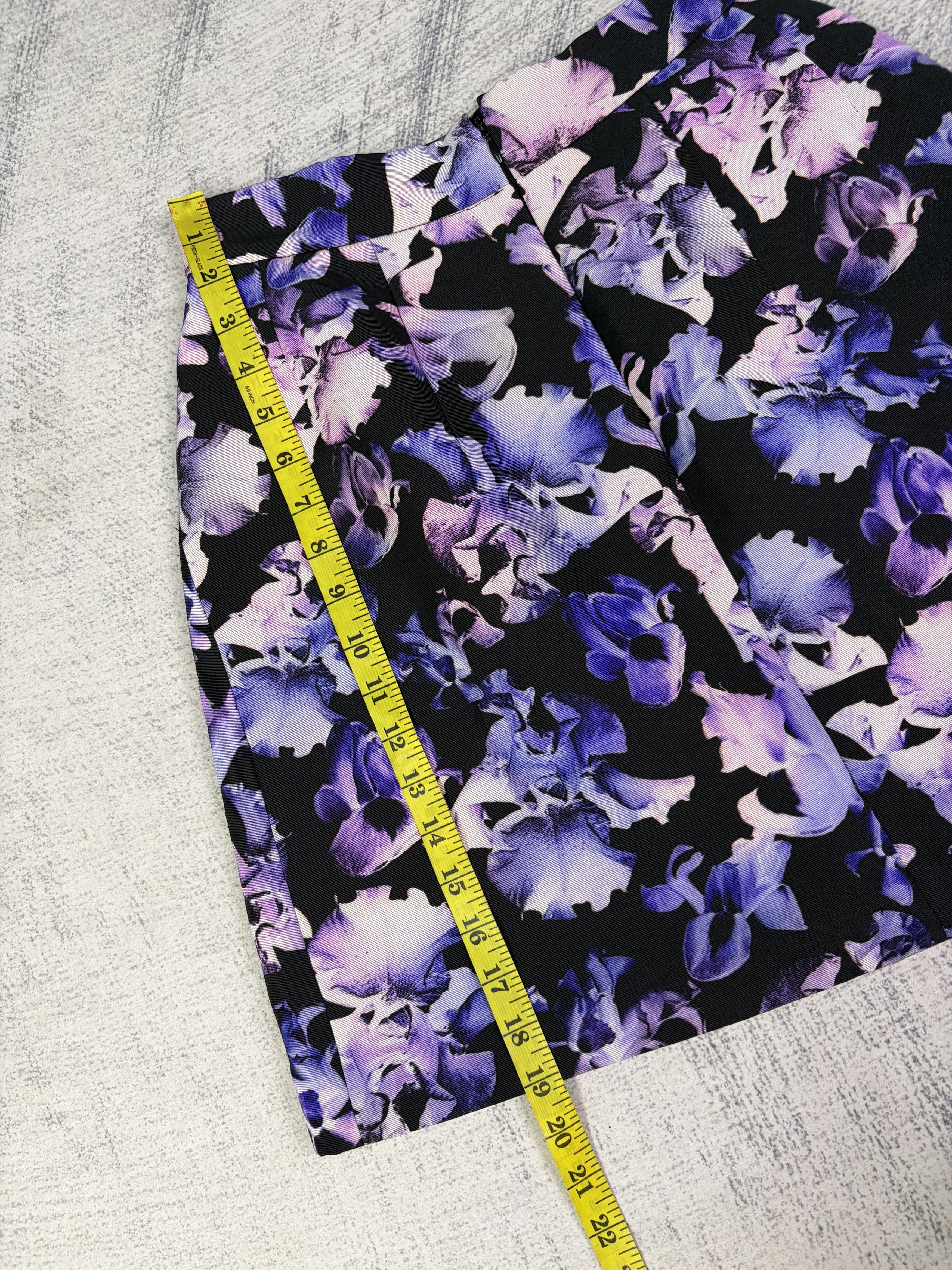 McQ Alexander McQueen Alexander McQueen Purple Size 40 Floral Skirt Made in Italy Size 26" / US 2 / IT 38 - 10 Thumbnail