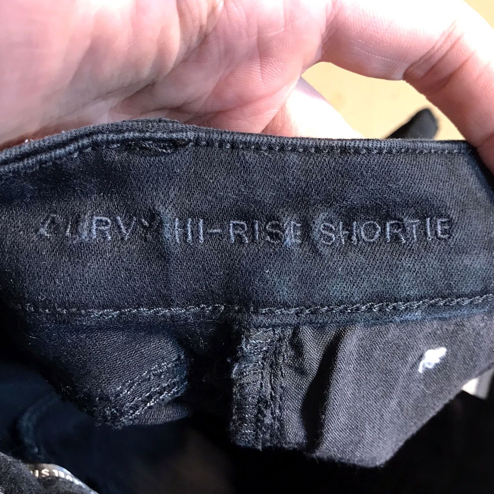 American Eagle Outfitters VINTAGE American Eagle Outfitters Shortie Black Denim Shorts Womens 00 Regular Black 5-Pocket Cut-Off Festival Modern Classic 3in Inseam 10in Rise Size 24" / US 00 / IT 34 - 5 Thumbnail