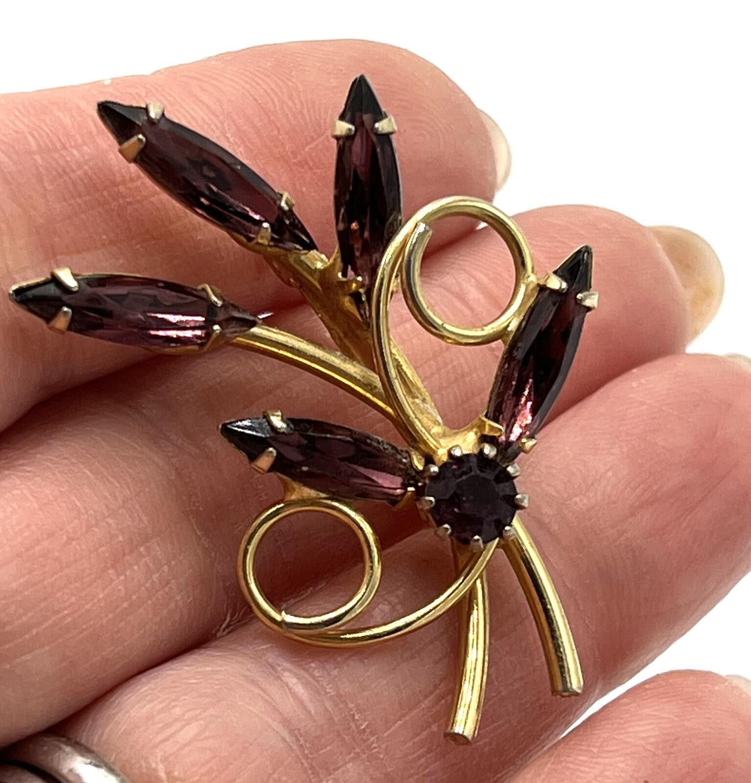 The Unbranded Brand Vintage GoldTone Brooch with Dark Purple Marquise Rhinestone Size ONE SIZE - 2 Thumbnail