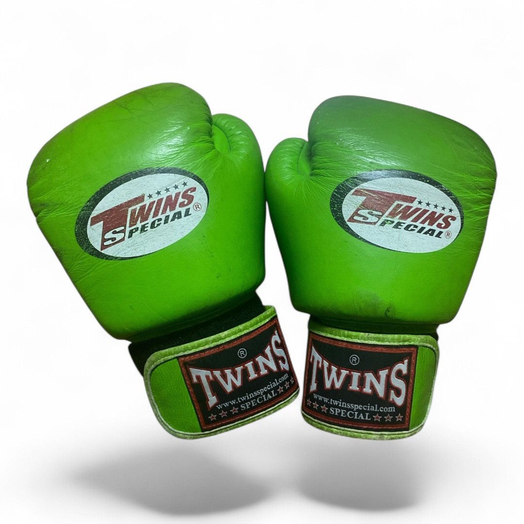 Twins Dominate Your Session. 10oz Size ONE SIZE - 1 Thumbnail