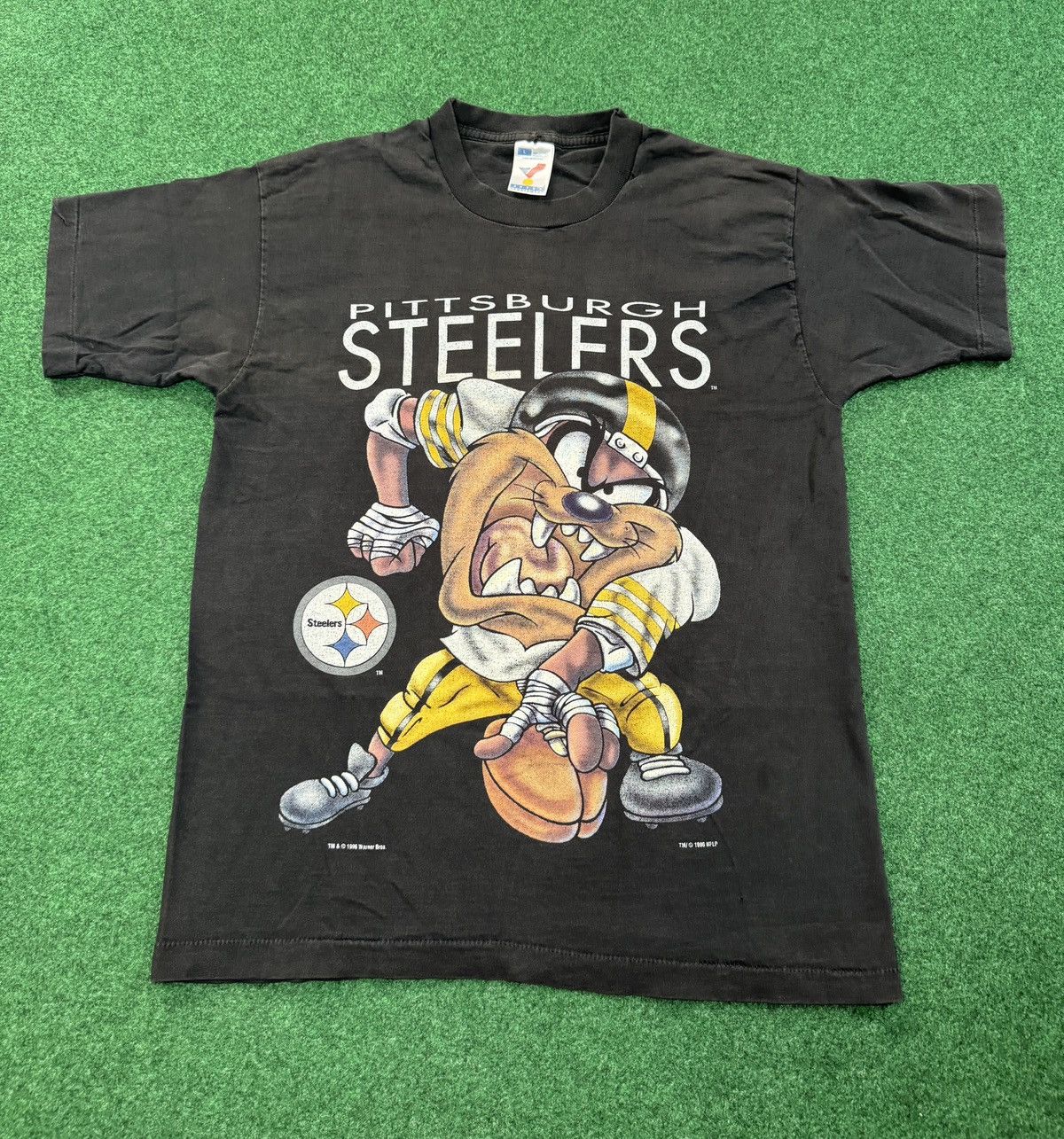 Starter Vtg 90s Pittsburgh Steelers Taz Looney Tunes Cartoon T Shirt Size US L / EU 52-54 / 3 - 1 Thumbnail
