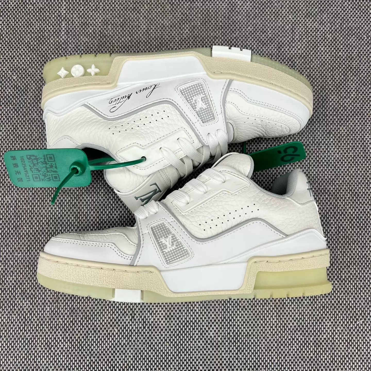 Louis Vuitton LV Trainer White Cement UK1.5 Worn 2x Original Box Size US 4 / IT 34 - 2 Thumbnail