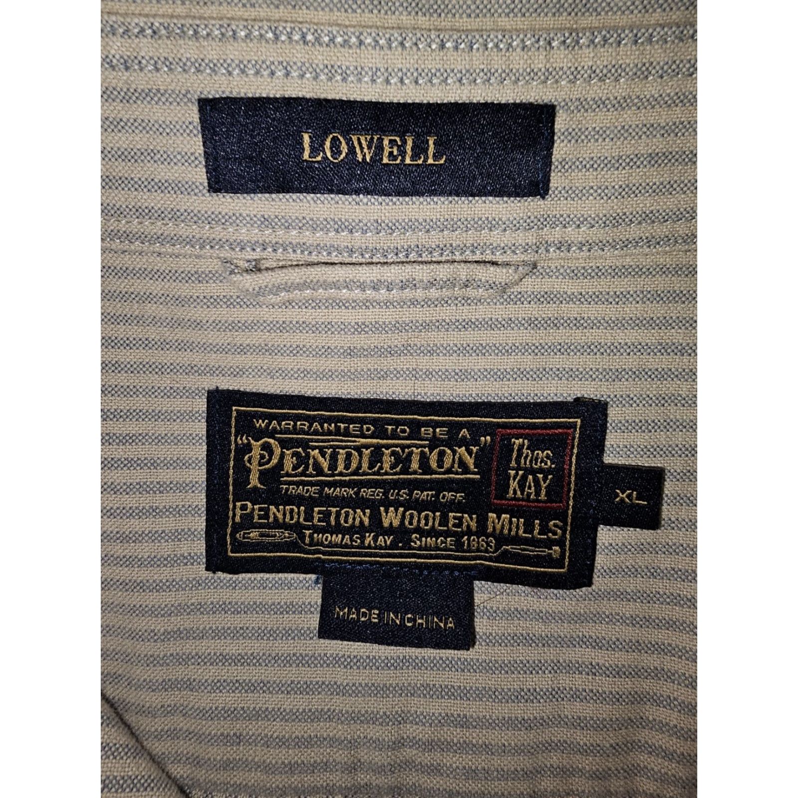Pendleton VINTAGE Pendleton LOWELL Oxford Shirt Striped Long Sleeve Button Up Mens XL Cream/Ivory Cotton Oxford Collared Size US XL / EU 56 / 4 - 5 Thumbnail