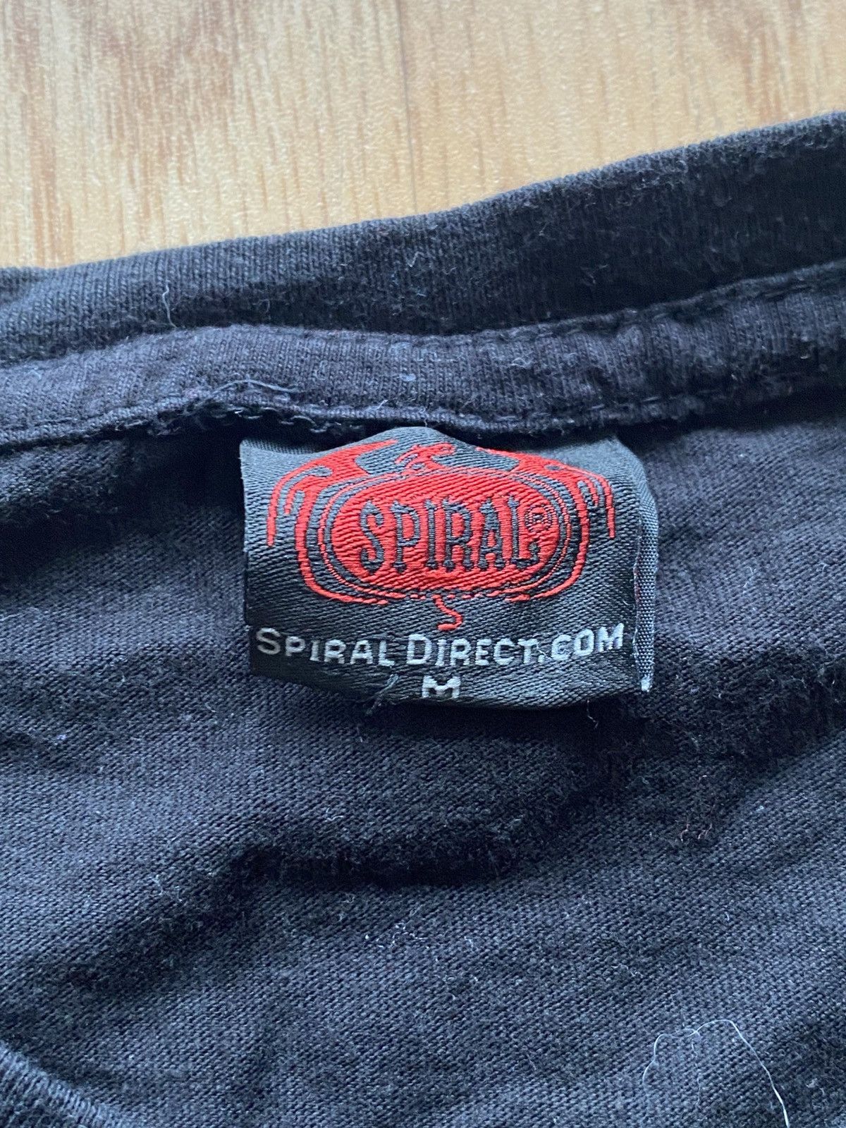 Japanese Brand Vintage Spiral Dragon Flame Long Sleeve Fire Y2K Tee Rare Size US M / EU 48-50 / 2 - 4 Thumbnail