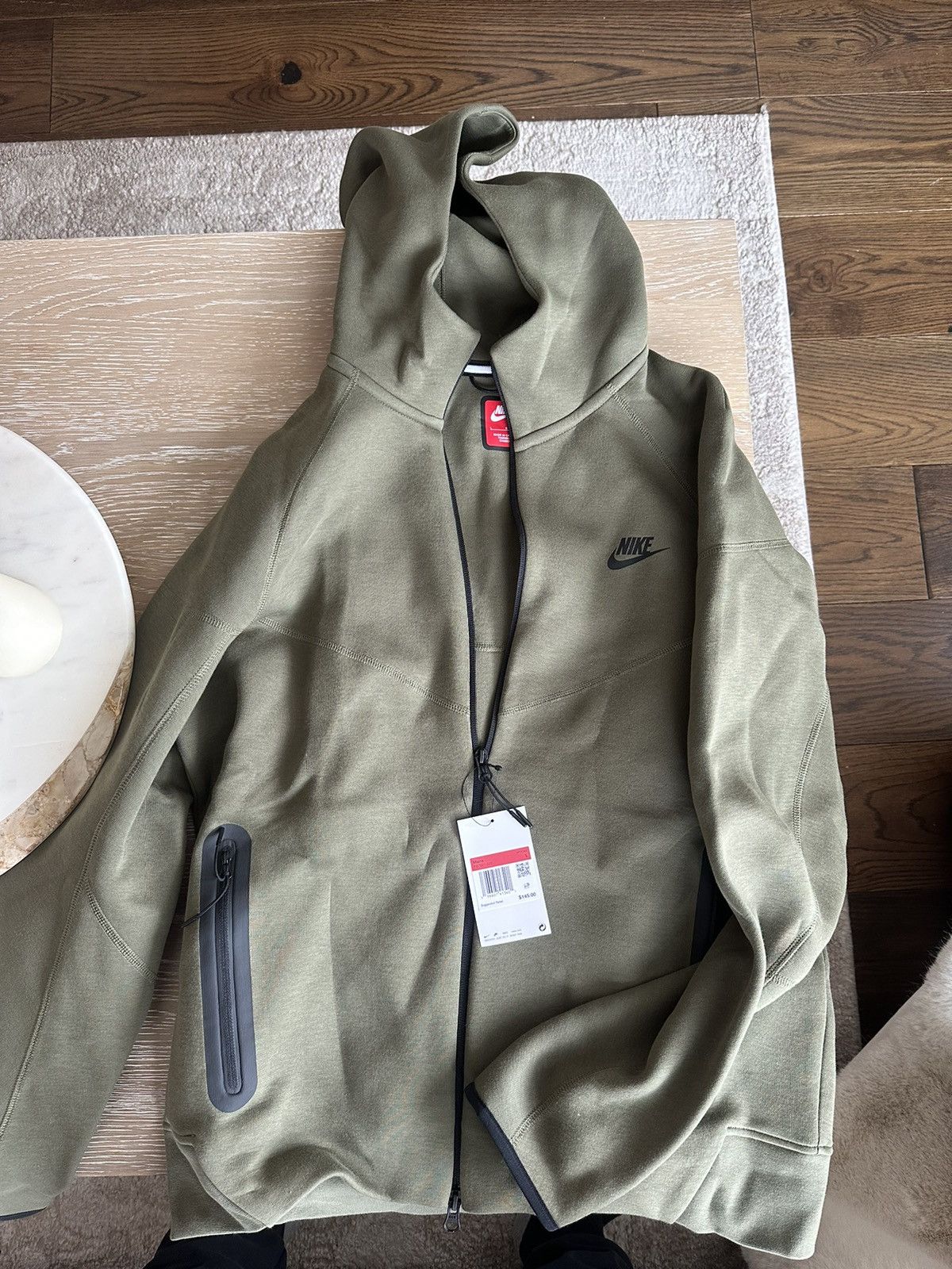 image of Nike Sportswear Tech Fleece Windrunner in Green, Men's (Size Large)