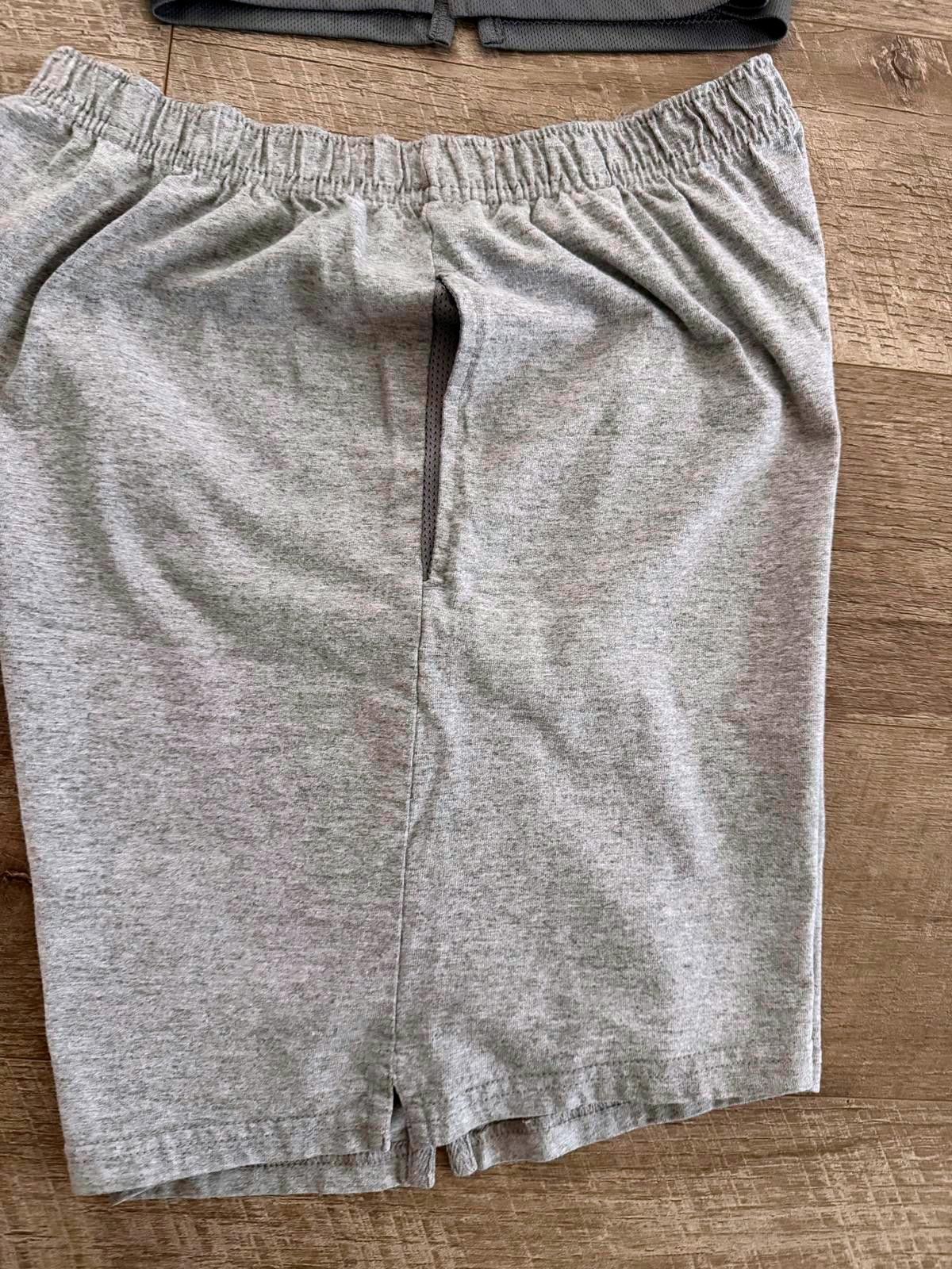 Russell Athletic Youth Boy Athletic Shorts Size US 26 / EU 42 - 8 Thumbnail