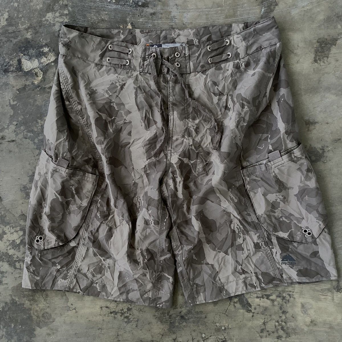 Nike ACG Nike ACG Tactical Army Short Pants Size US 33 - 1 Thumbnail