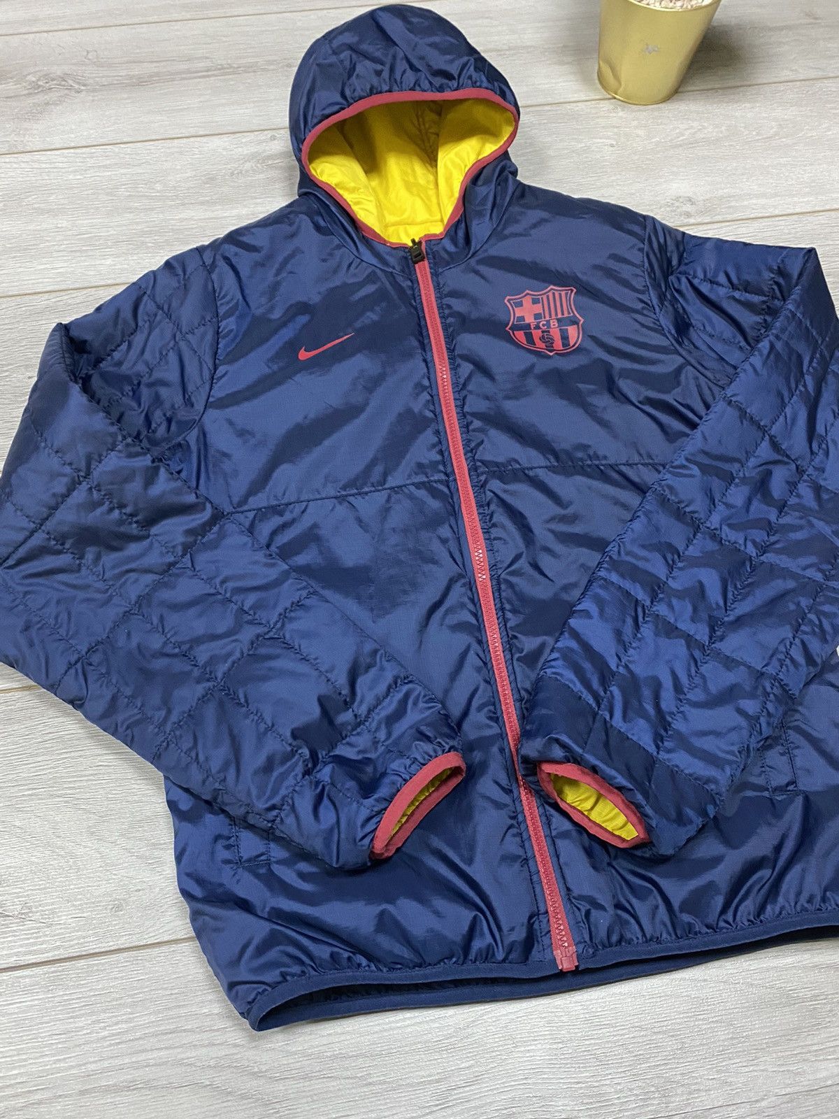 Nike Nike 2 in 1 reversible Barcelona double sided micropuffer Size US S / EU 44-46 / 1 - 7 Thumbnail