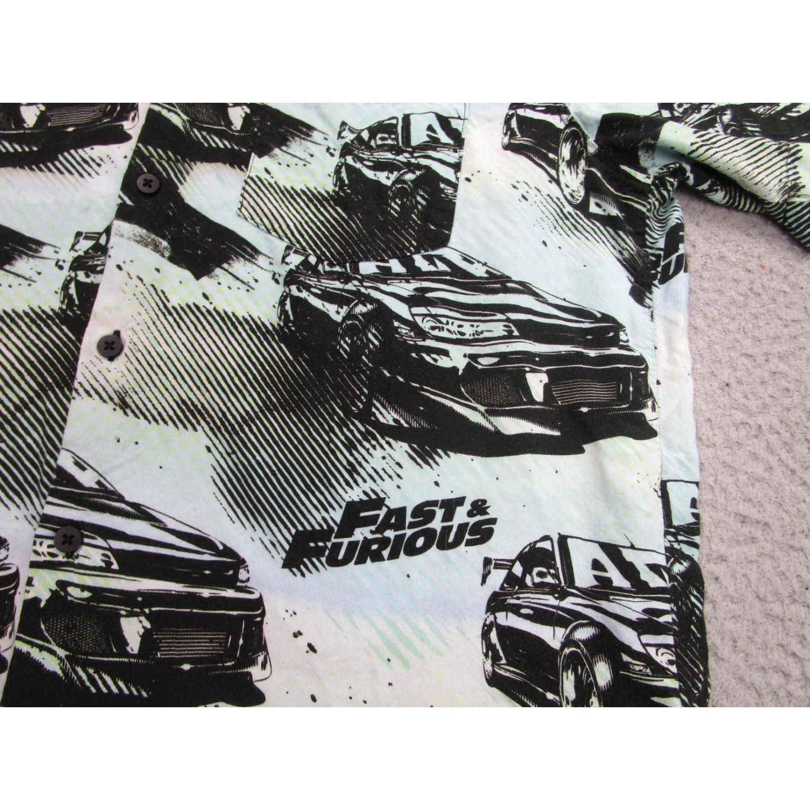 H&M Fast & Furious Shirt Mens Large Green H&M Short Sleeve Graphic Car Button Front Size US L / EU 52-54 / 3 - 3 Thumbnail