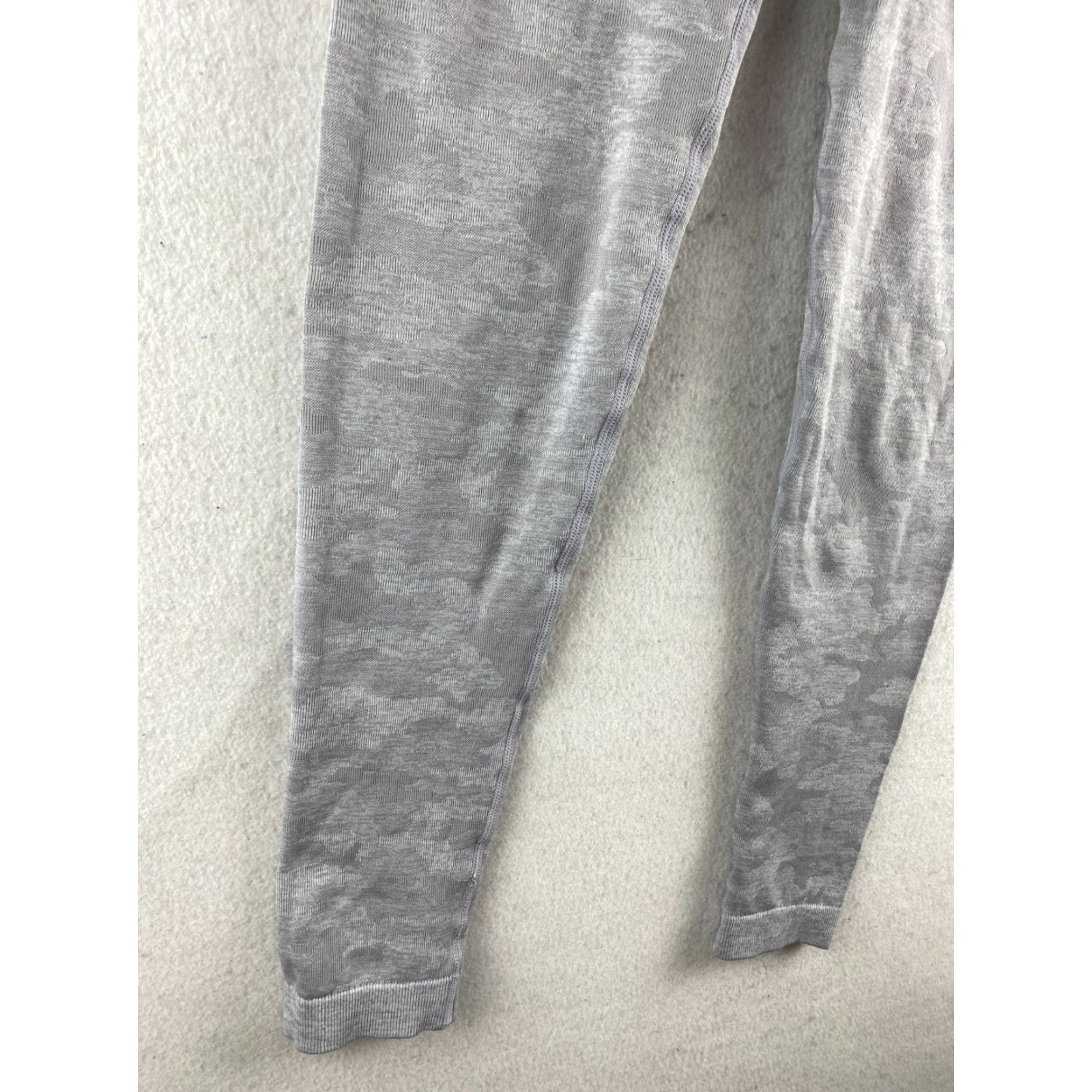 Gymshark Gymshark Leggings Womens XS Gray High Waist Seamless Stretch Compression Active Apparel Womens XS Gray Camouflage Modern Athleisure Size 26" / US 2 / IT 38 - 4 Thumbnail