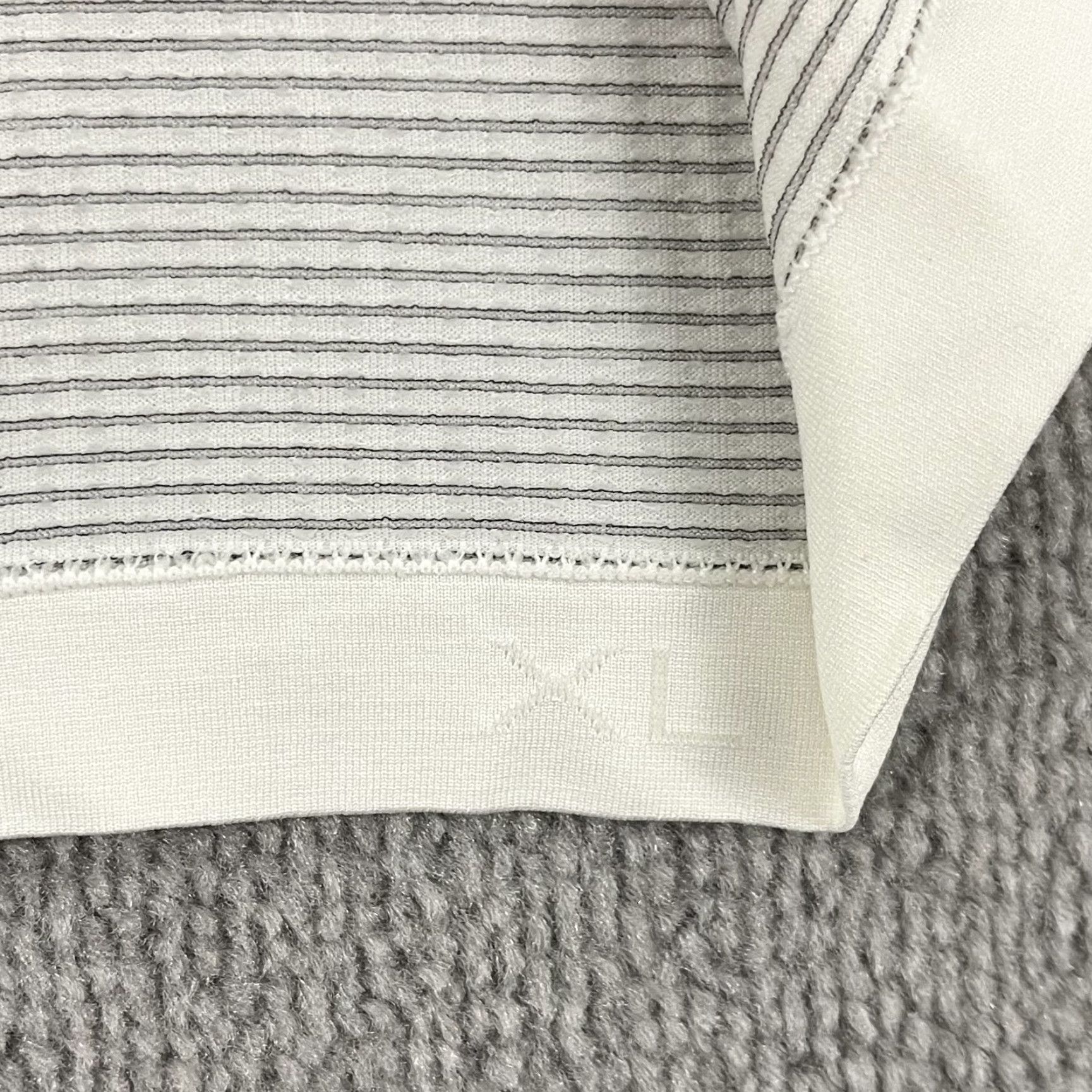Lululemon Lululemon Metal Vent Polo Shirt Mens XL White Performance Golf Casual Preppy Shirt Polo Mens XL White Golf Preppy Metal Vent Tech Sports Size US XL / EU 56 / 4 - 6 Thumbnail