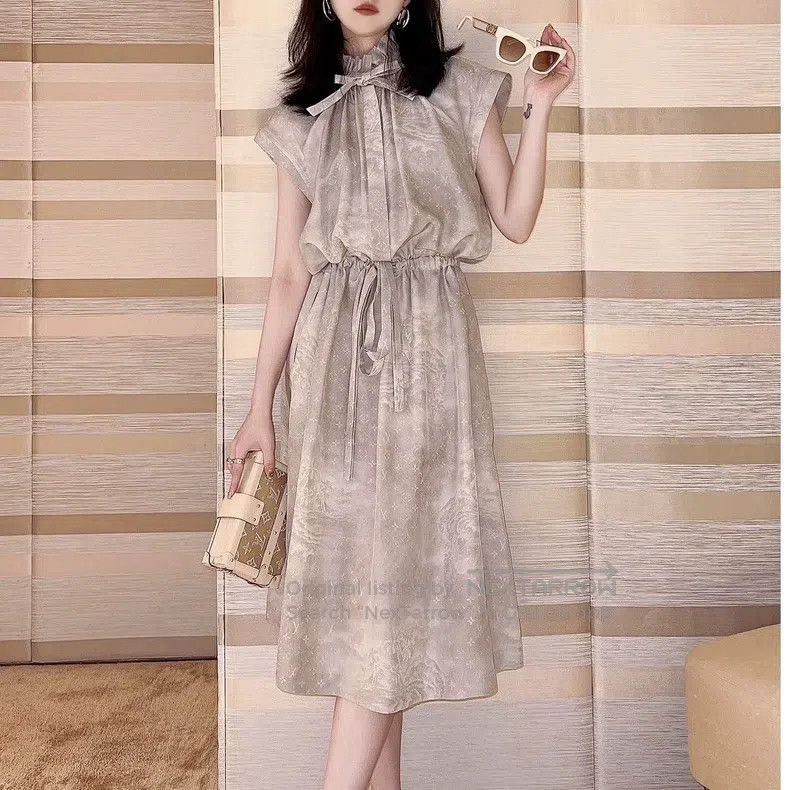 Louis Vuitton Louis Vuitton Mulberry silk dress with logo printed with o Size XS / US 0-2 / IT 36-38 - 8 Thumbnail
