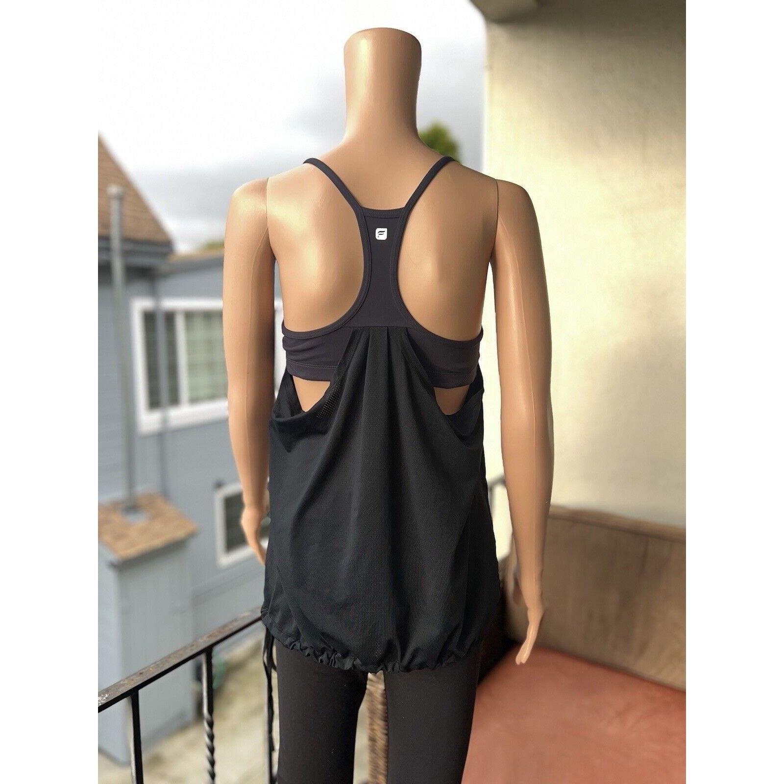 Other Fabletics Sports Bra Cinch Hem Athletic Tank Top S/M Size S / US 4 / IT 40 - 1 Thumbnail
