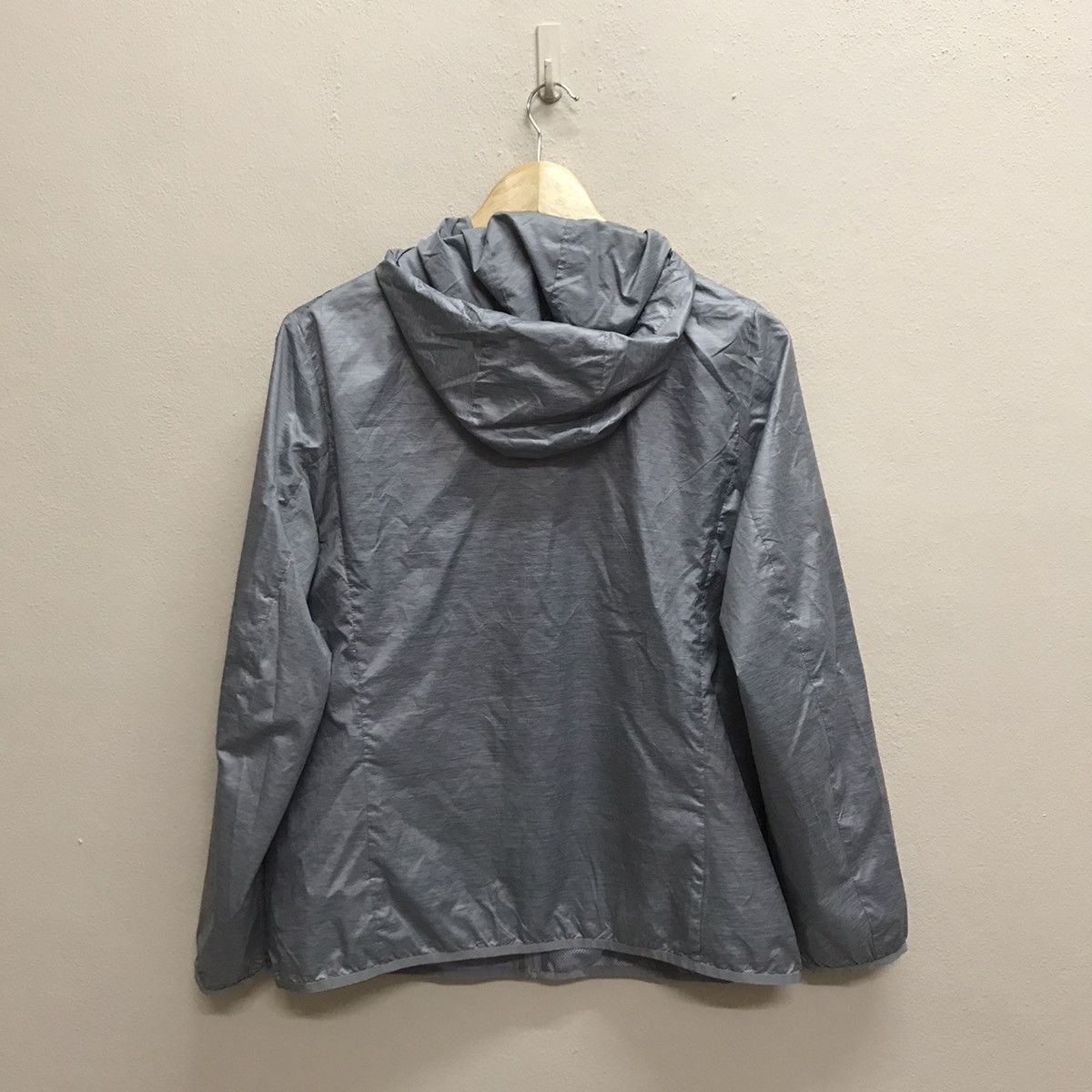 Japanese Brand Uniqlo Running Windbreaker Jacket Hoodie Size S / US 4 / IT 40 - 11 Thumbnail