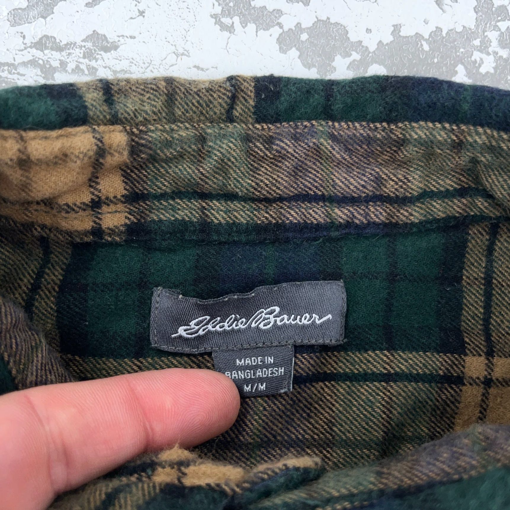 Eddie Bauer Eddie Bauer Button-Up Shirt Men M Green Plaid Flannel Casual Slimming All Seasons Reg Long Sleeve Cap/Collar-Down Size US M / EU 48-50 / 2 - 4 Thumbnail