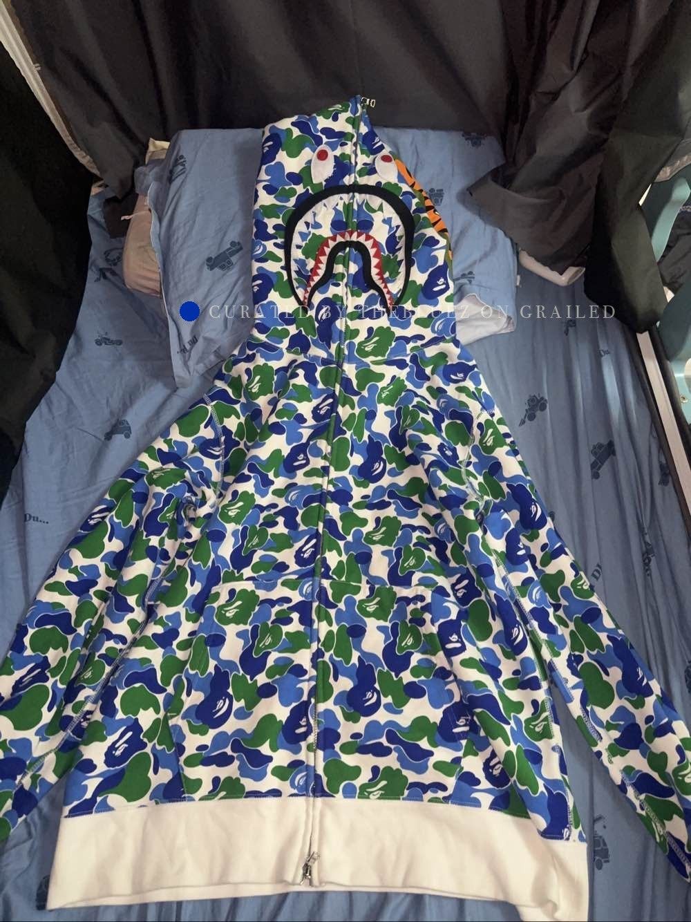 Bape Camo Shark Hoodie in Multi Size US L / EU 52-54 / 3 - 1 Thumbnail