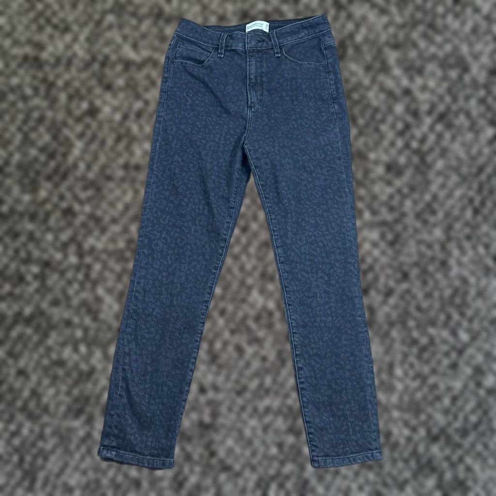 Abercrombie & Fitch Abercrombie & Fitch Jeans Women's 6 High Rise Super Skinny Gray Leopard Print 5-Pocket Denim with Logo Inseam 26 inches Size 6 Womens Size 28" / US 6 / IT 42 - 1 Thumbnail