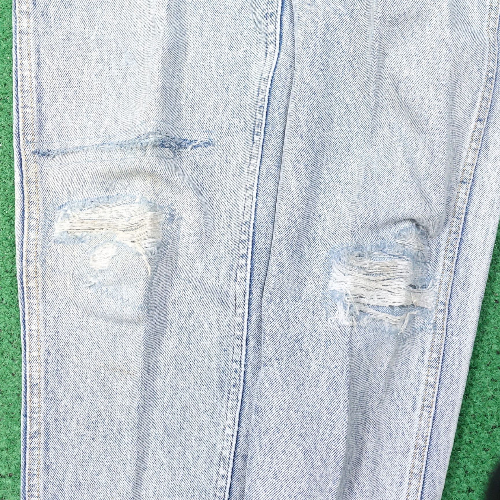 Lee VINTAGE LEE Jeans DISTRESSED USA MADE WOMENS 11 MED (27x29) Blue Acid Wash Denim Size 32" / US 10 / IT 46 - 6 Thumbnail