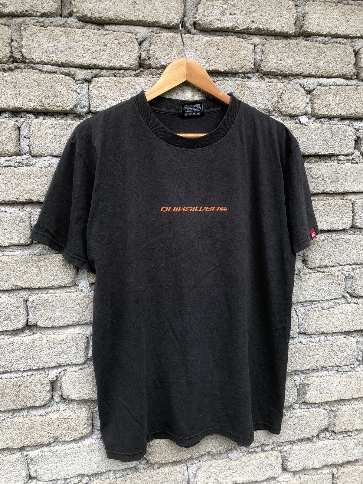 Quiksilver × Vintage Vintage Beauty Sunfaded 90s Quiksilver Big Logo Backhit Tee Size US L / EU 52-54 / 3 - 11 Thumbnail