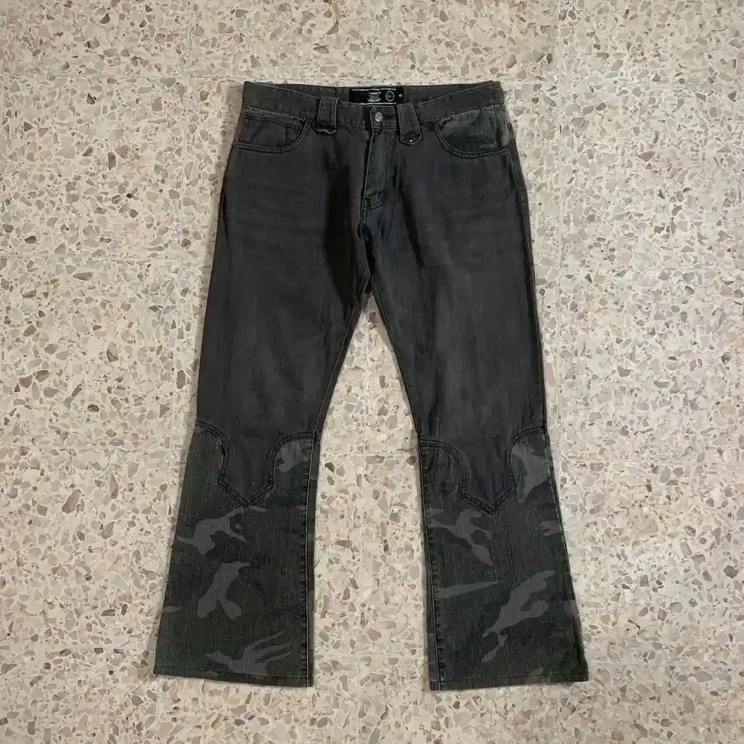 Tornado Mart 💥 STEALS 💥 BRTHBREATH Jeans Camouflage Flare/Bootcut Pants Size US 33 - 3 Thumbnail